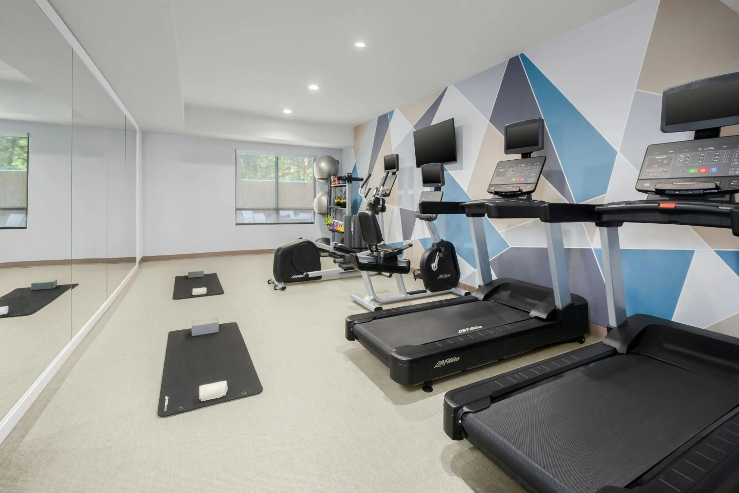 Fitness centre/facilities in SpringHill Suites Herndon Reston
