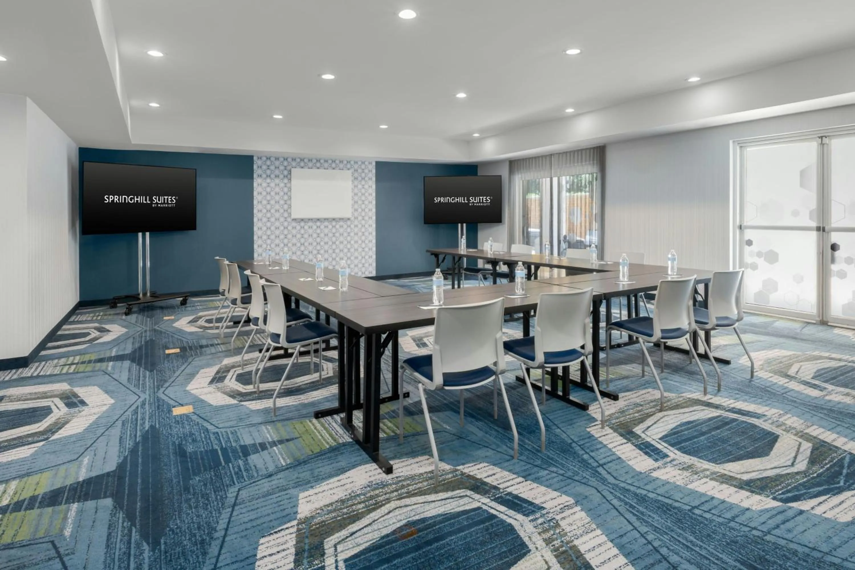Meeting/conference room in SpringHill Suites Herndon Reston