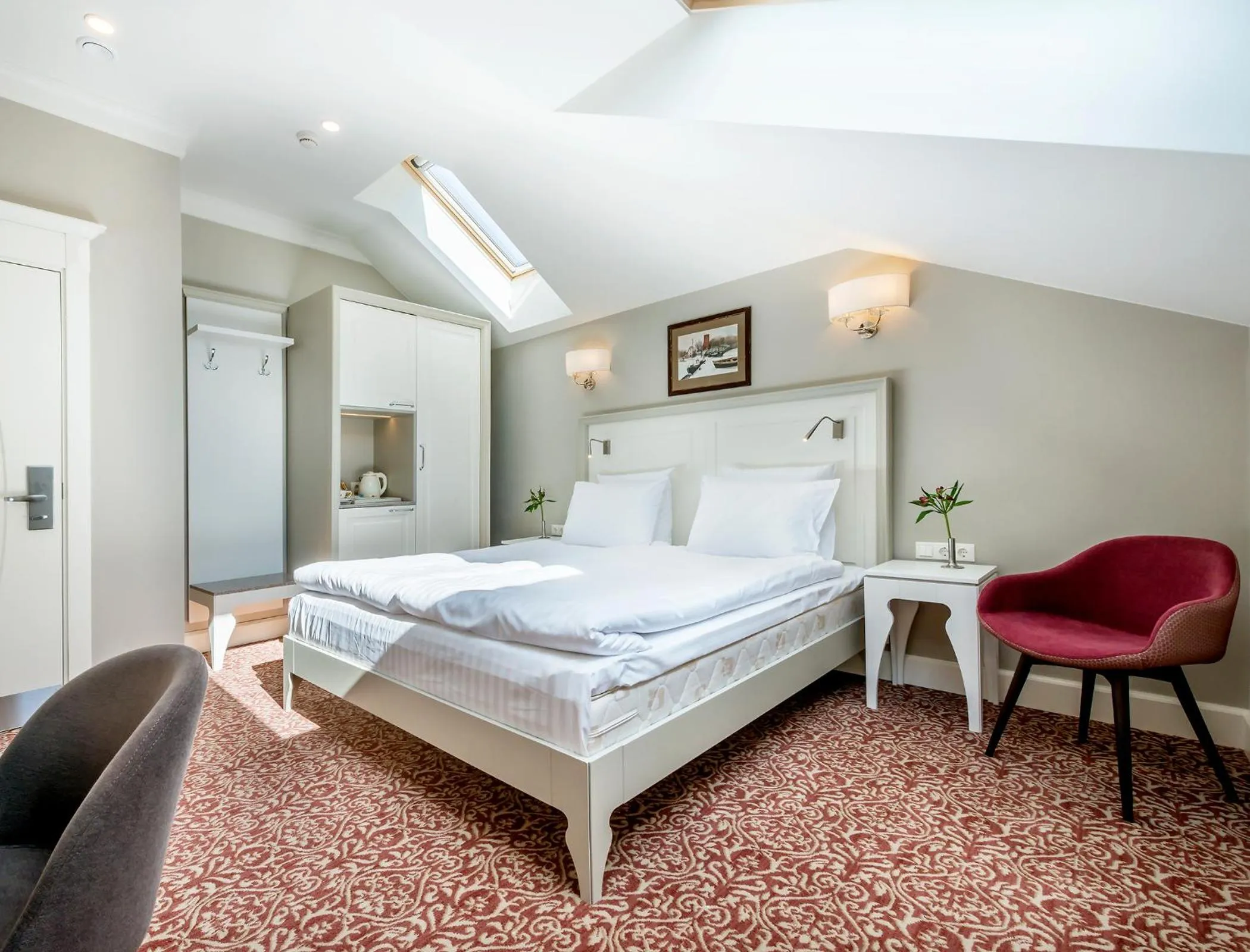 Bedroom, Bed in Ratonda Centrum Hotels