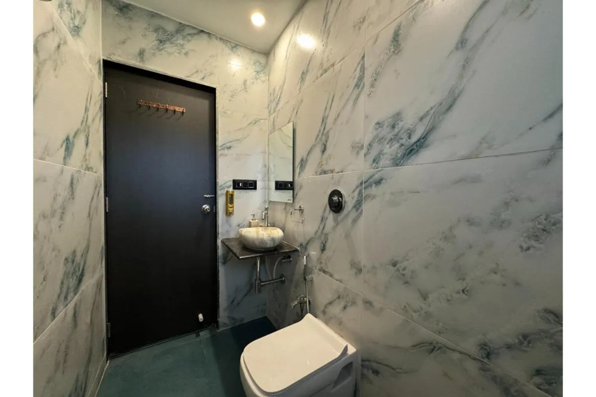 Hotel Sadhana Executive