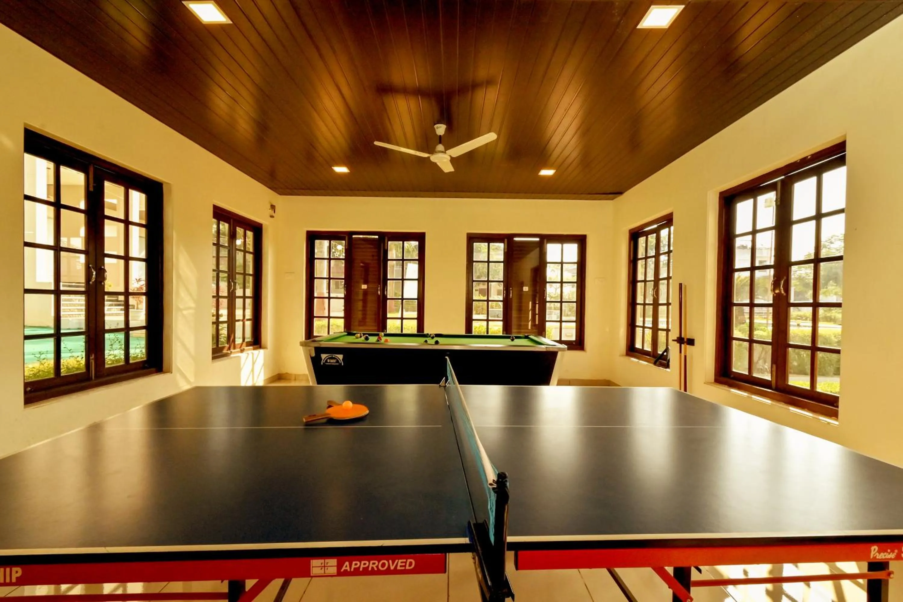 Table tennis in Hotel Sadhana Executive