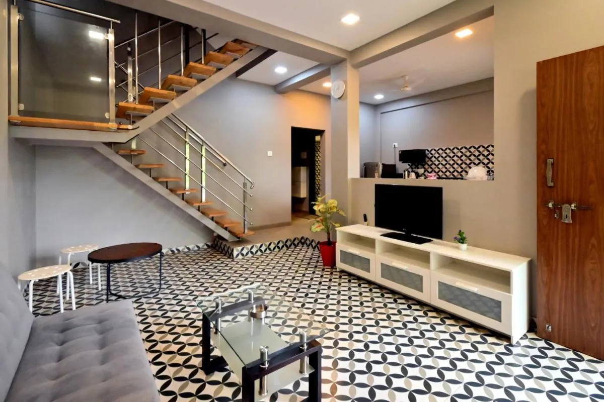 Hotel Sadhana Executive