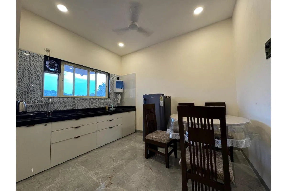 Hotel Sadhana Executive