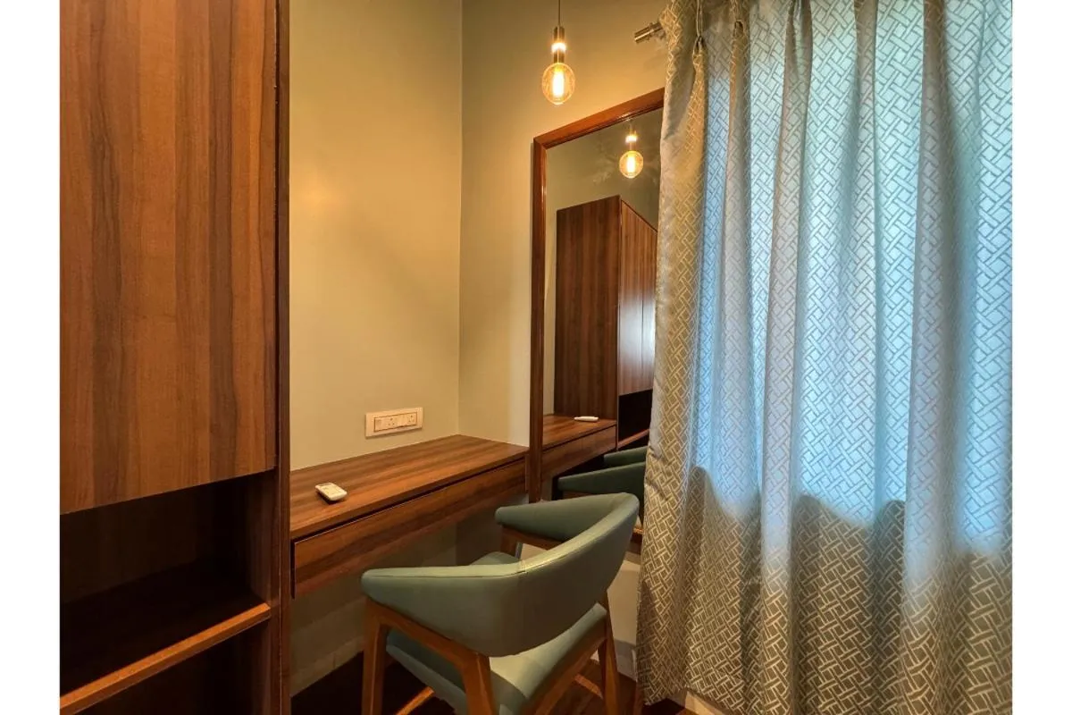 Hotel Sadhana Executive