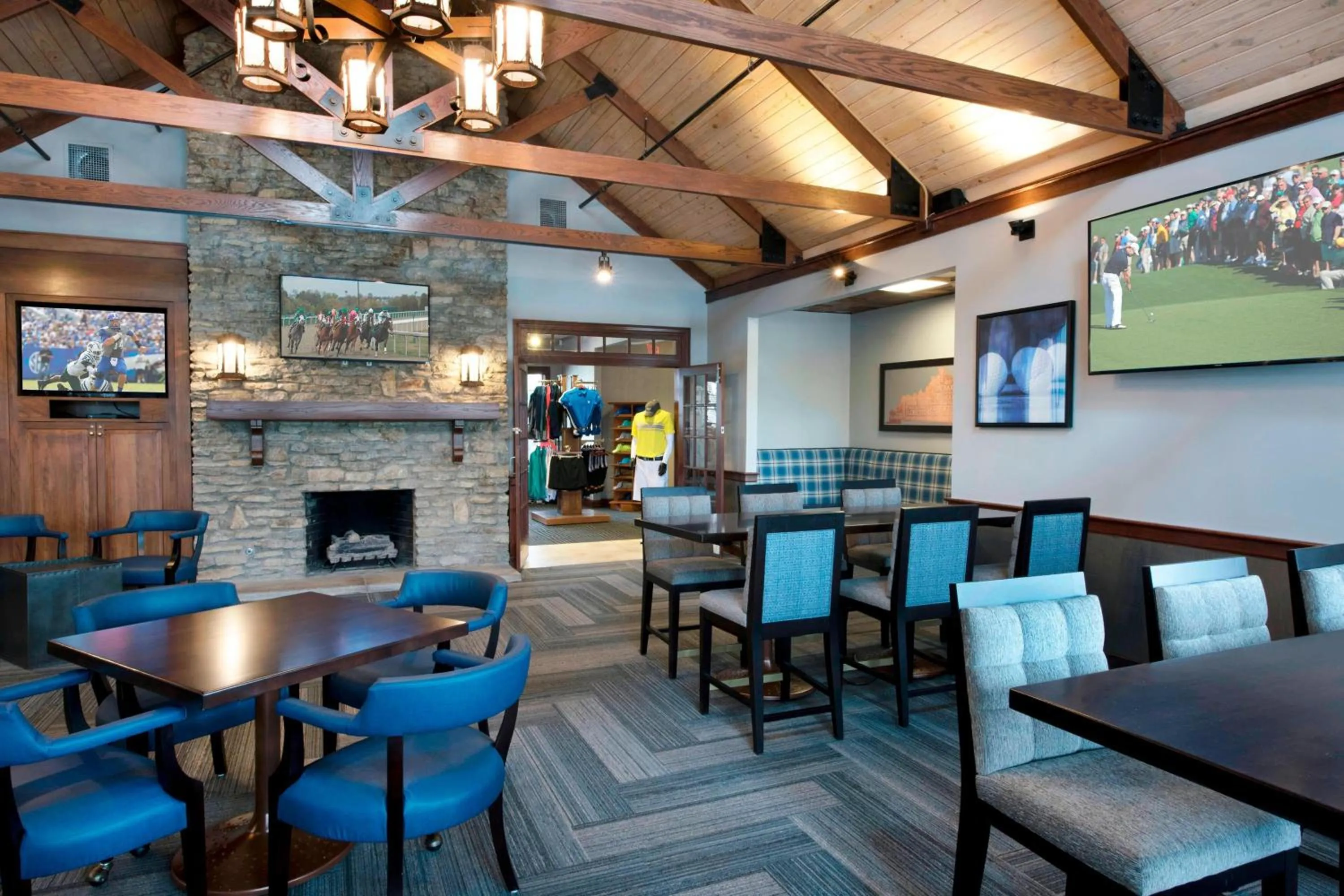 Lounge or bar in Marriott Lexington Griffin Gate Golf Resort & Spa
