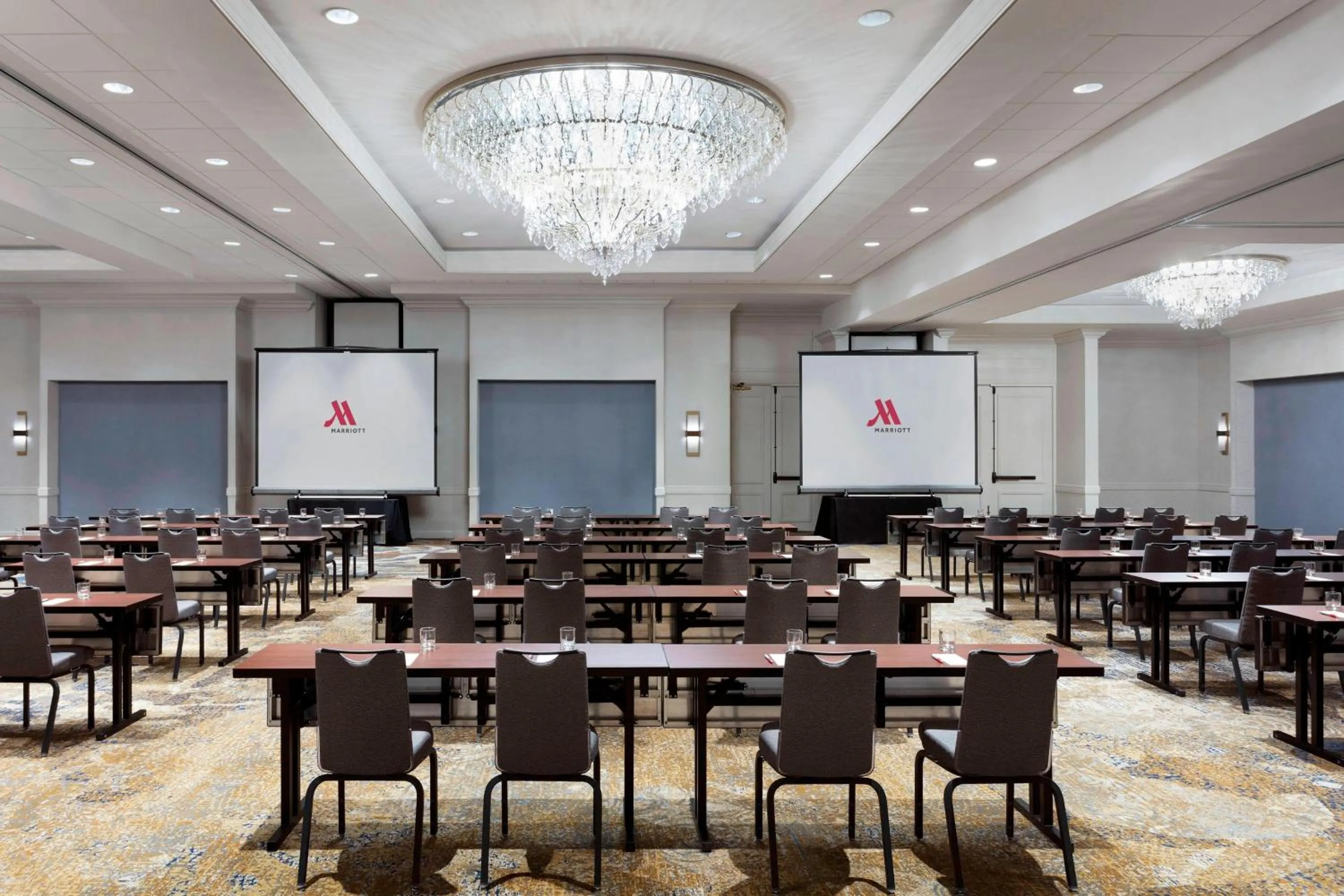 Meeting/conference room in Marriott Lexington Griffin Gate Golf Resort & Spa