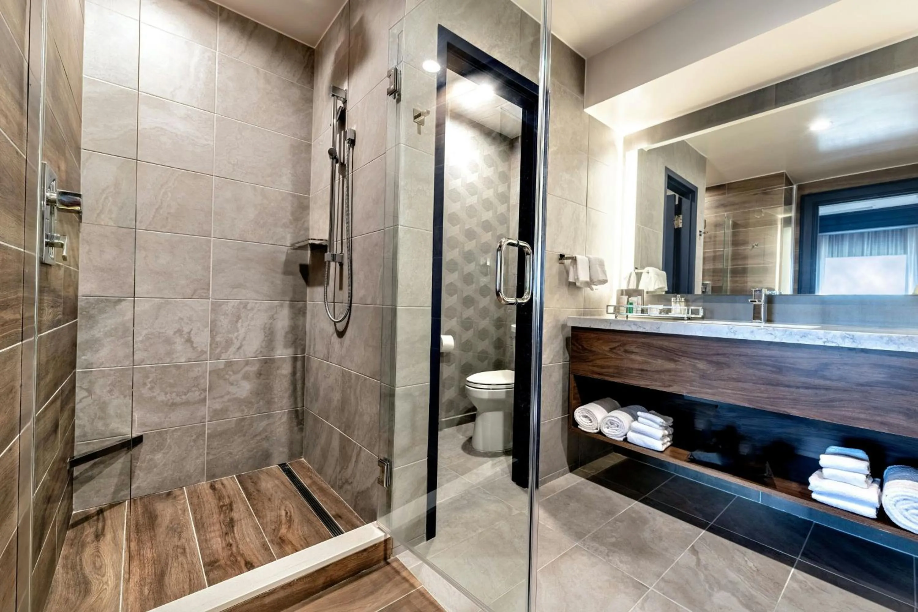 Bathroom in Marriott Lexington Griffin Gate Golf Resort & Spa