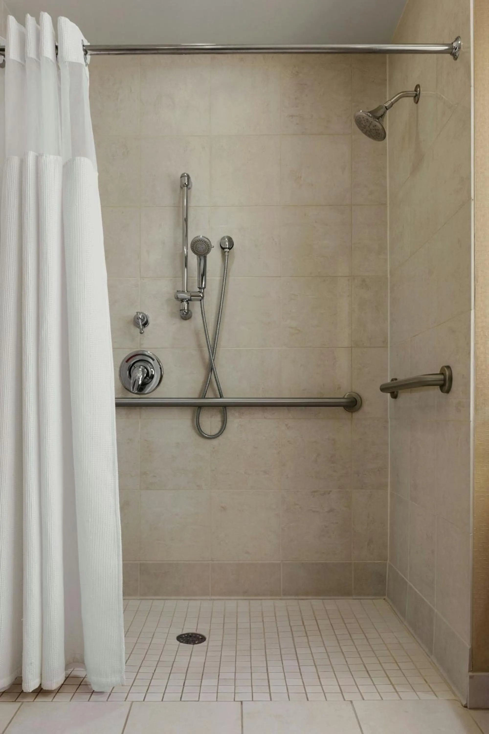 Bathroom in Marriott Lexington Griffin Gate Golf Resort & Spa