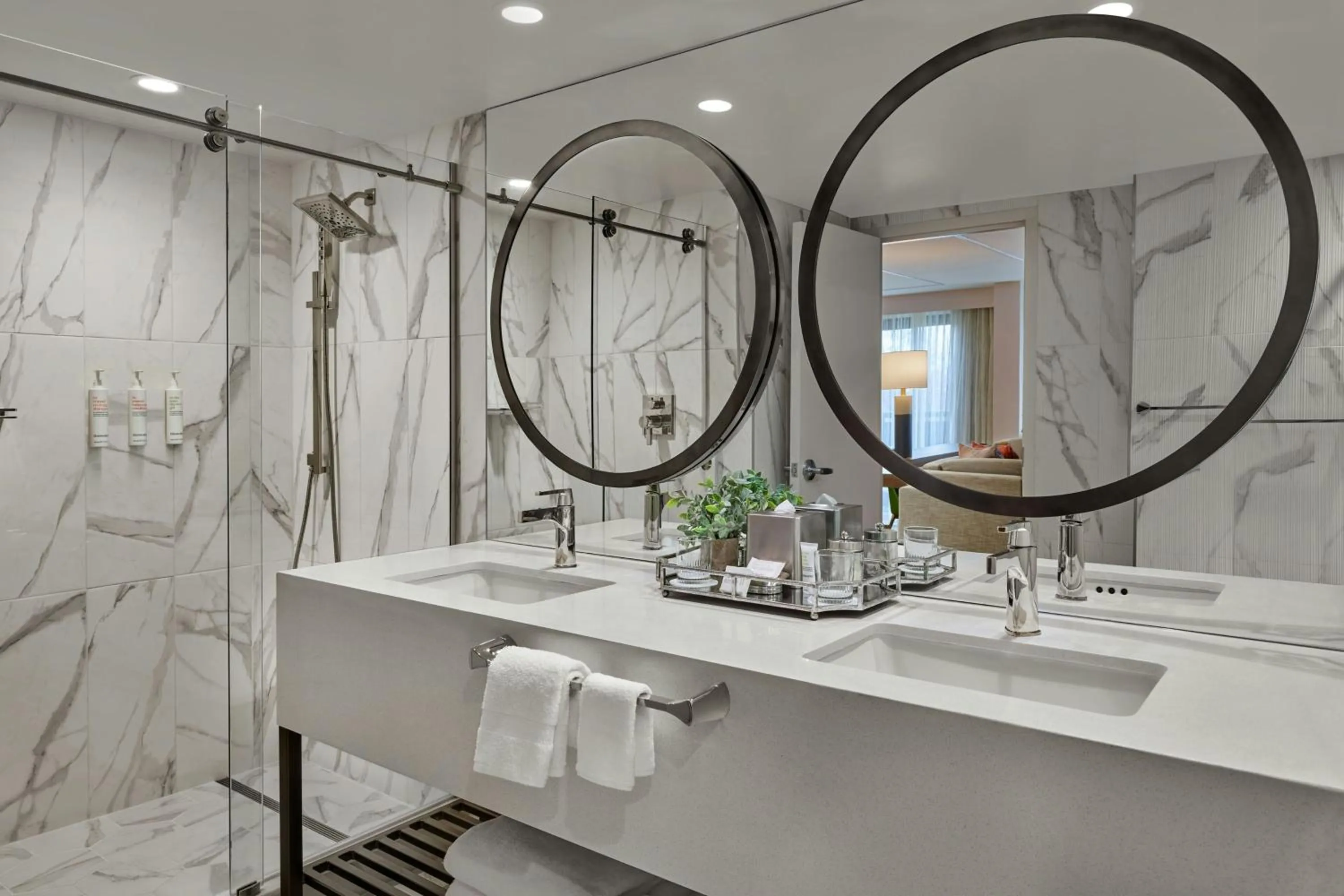 Bathroom in Marriott Lexington Griffin Gate Golf Resort & Spa