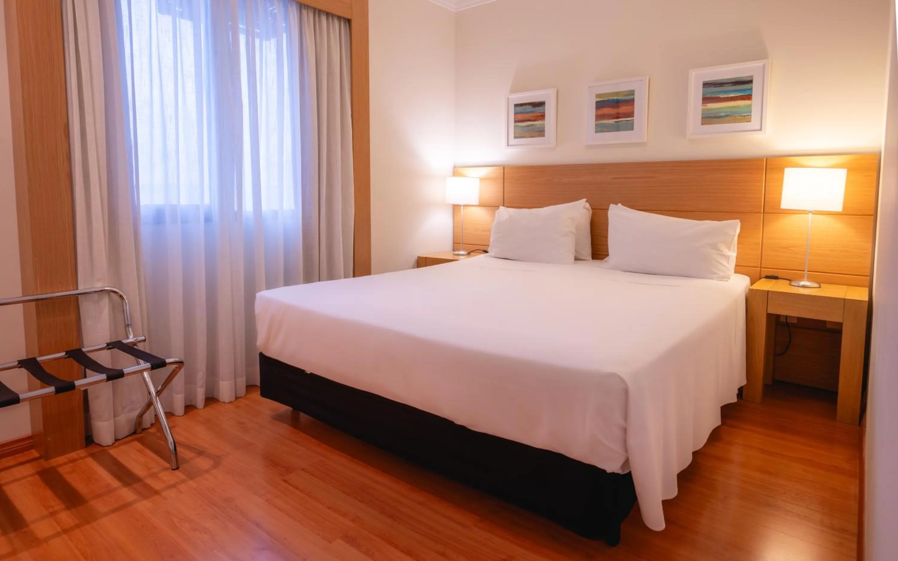 Bed in eSuítes Congonhas by Atlantica