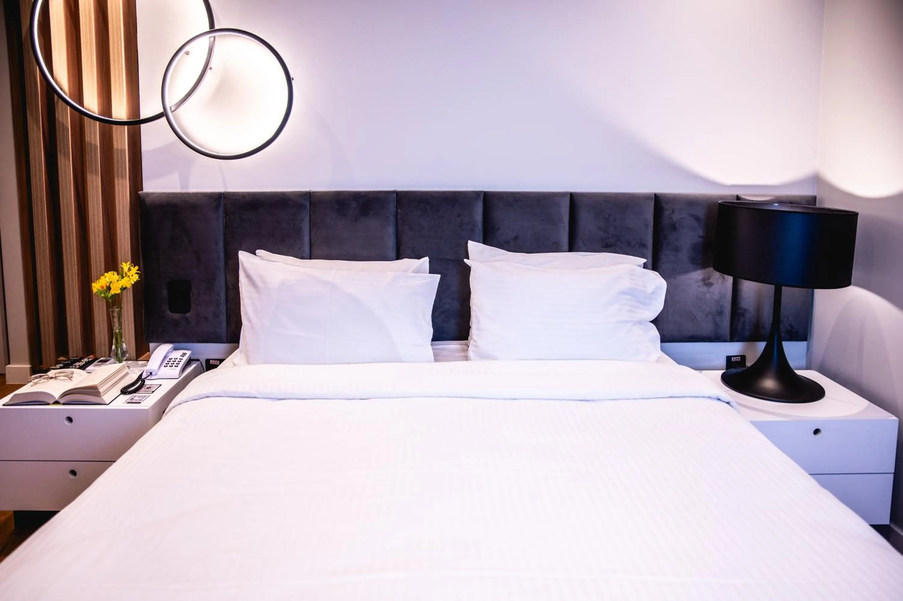 Bed in eSuítes Congonhas by Atlantica