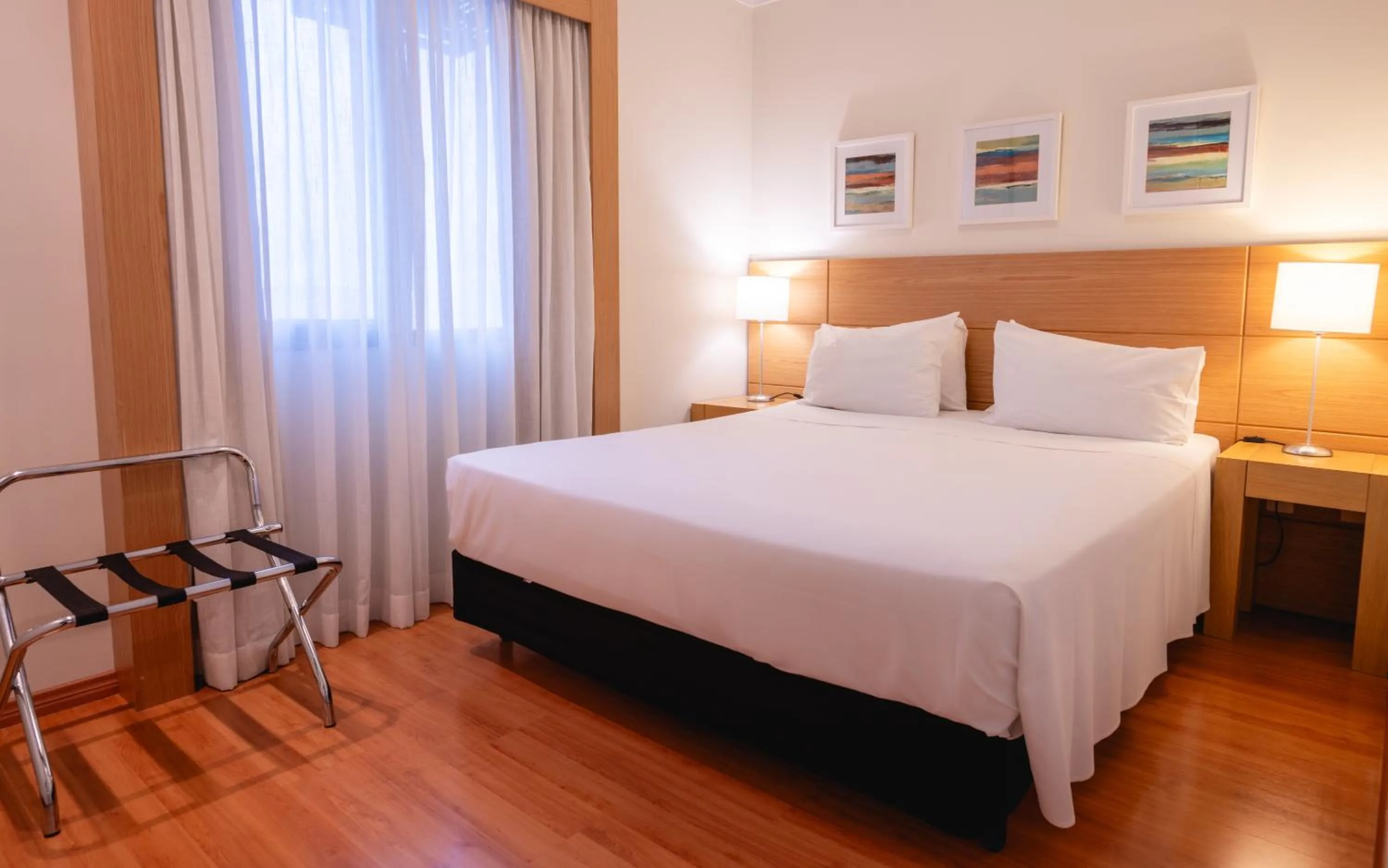 Bed in eSuítes Congonhas by Atlantica