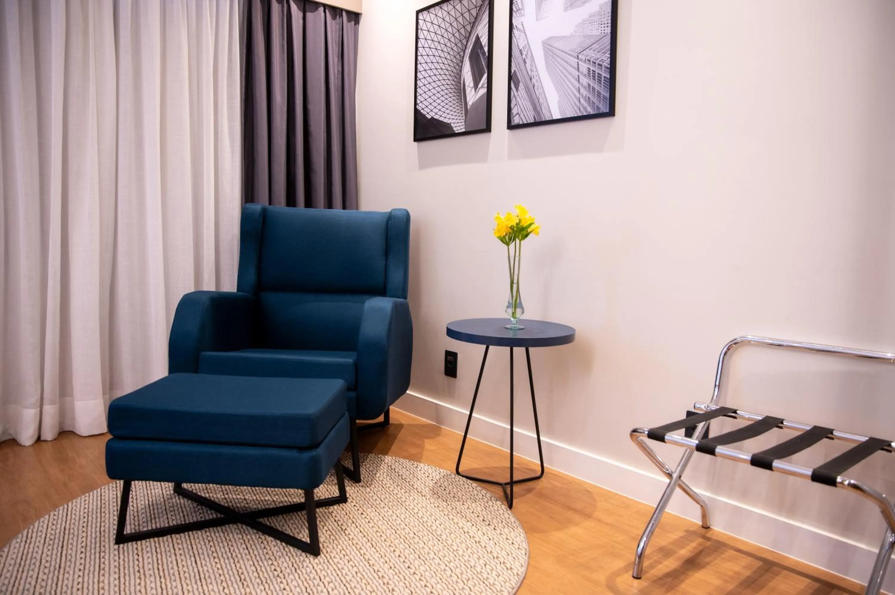 Living room in eSuítes Congonhas by Atlantica