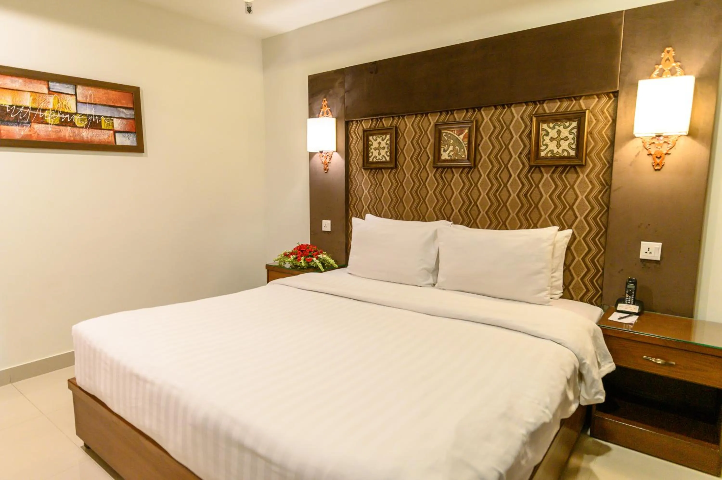 Bedroom, Bed in Hotel One Jinnah, Islamabad