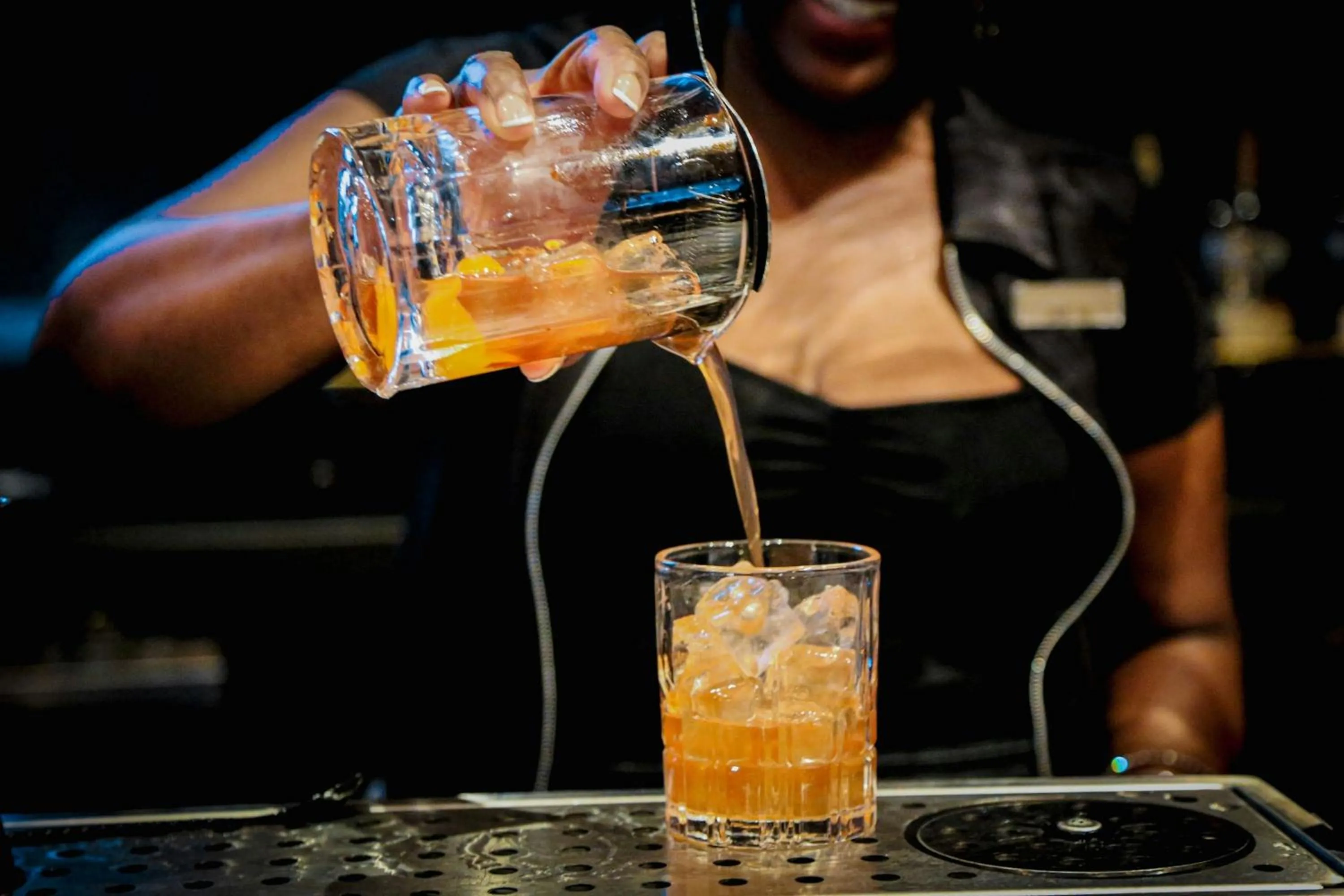 Lounge or bar in Marriott Kansas City Overland Park