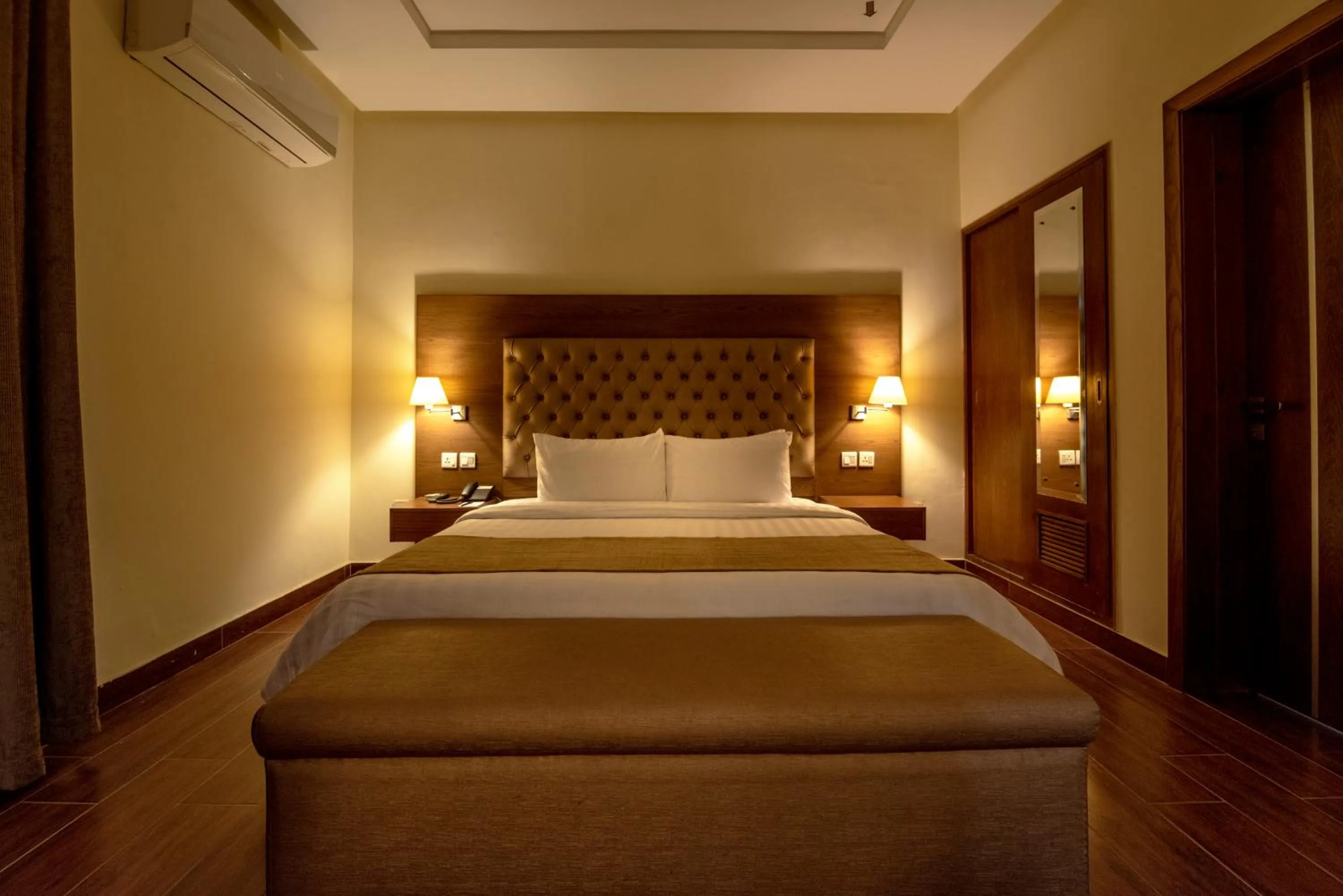 Bed in Hotel One Tariq Road Multan