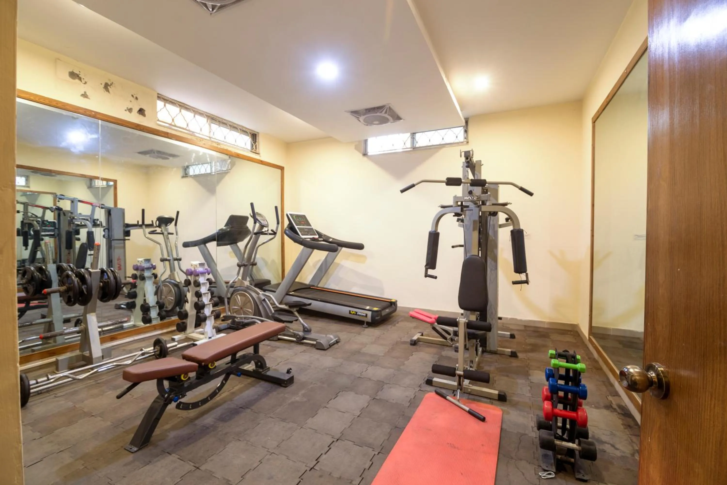 Fitness centre/facilities in Hotel One Tariq Road Multan