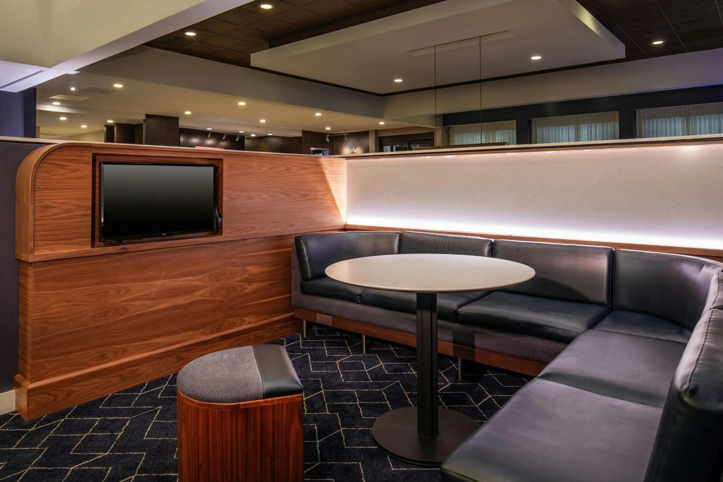 Lobby or reception in Courtyard by Marriott Boston Andover