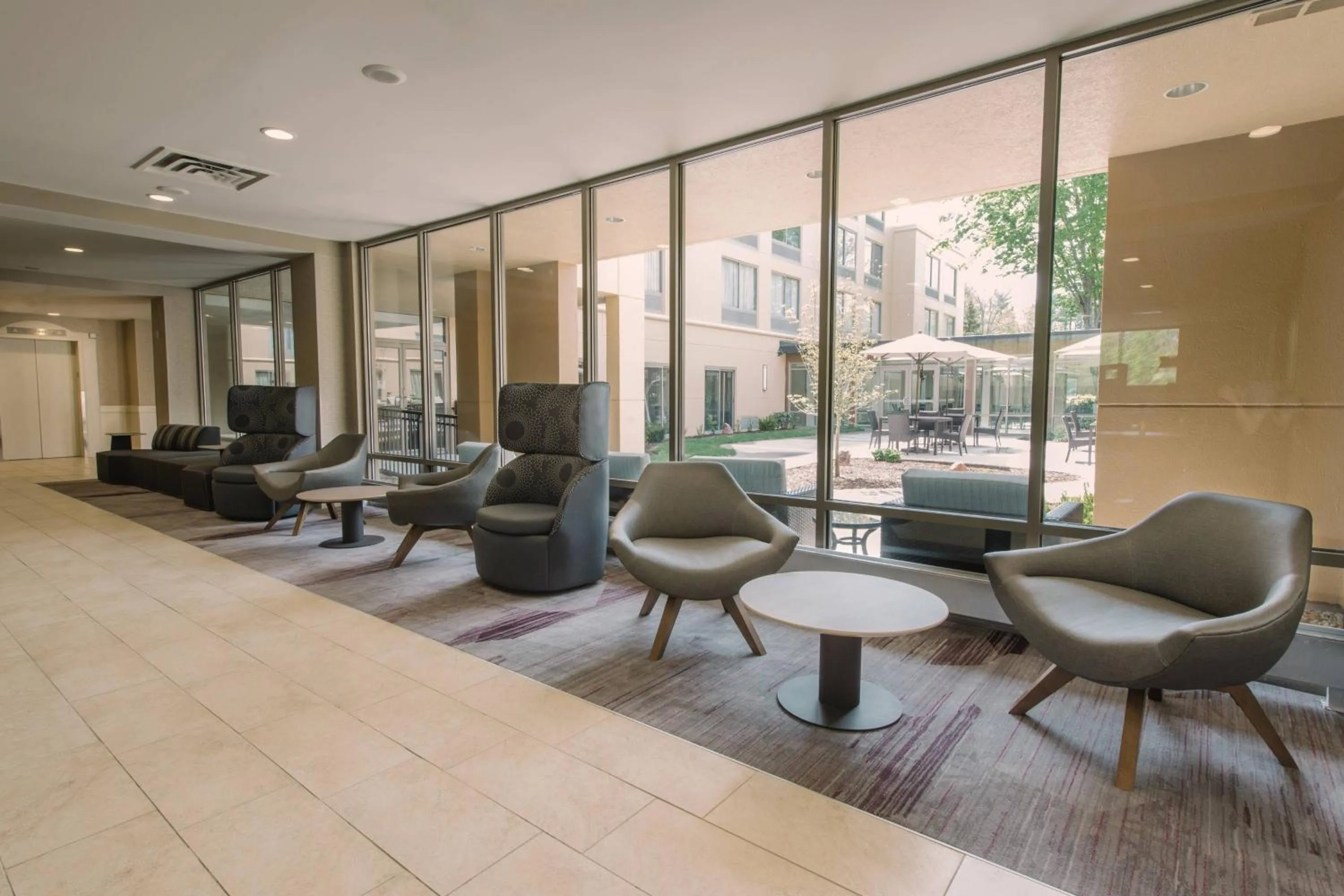 Lobby or reception in Courtyard by Marriott Nashua
