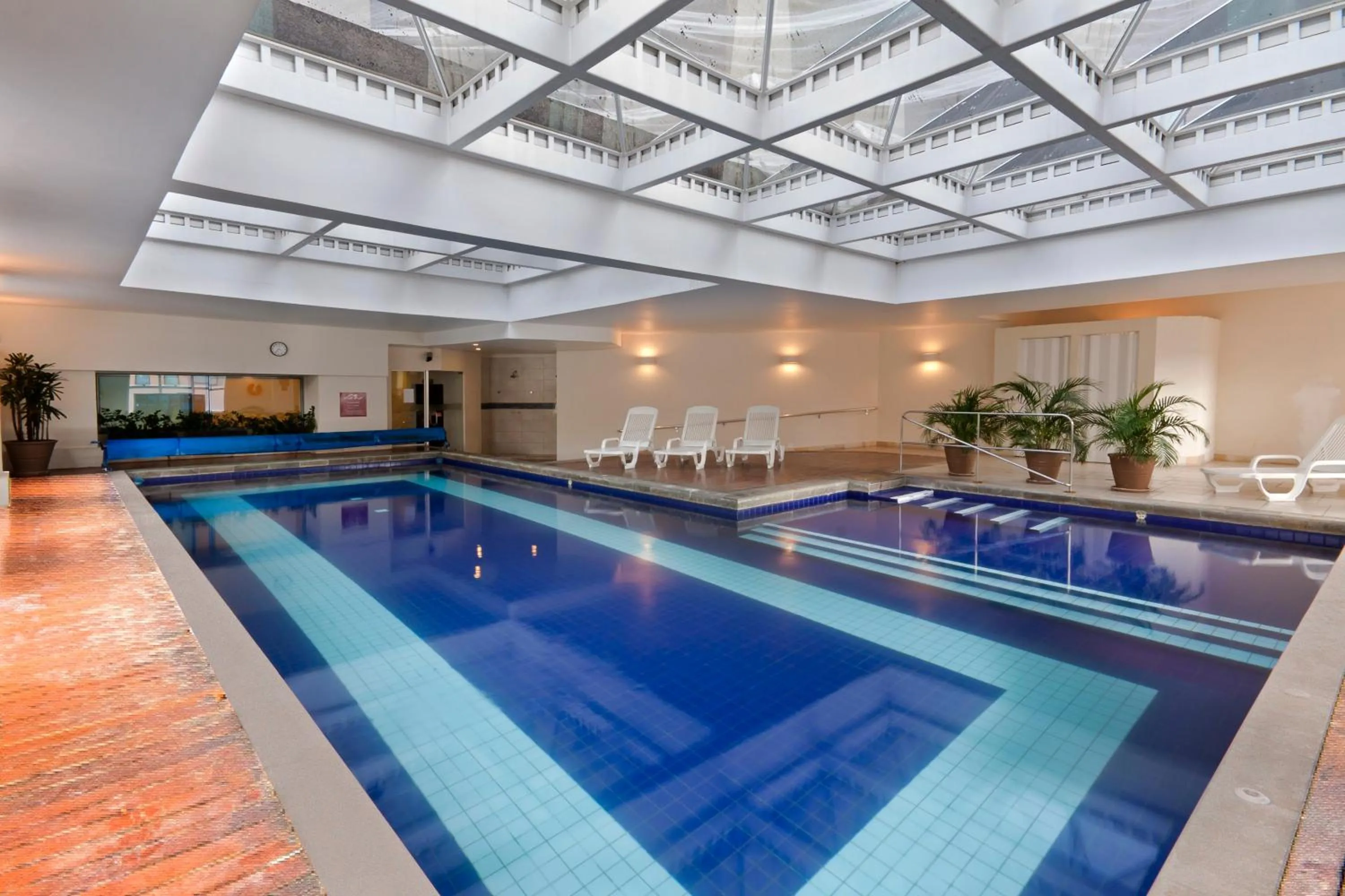 Swimming pool in Radisson Alphaville