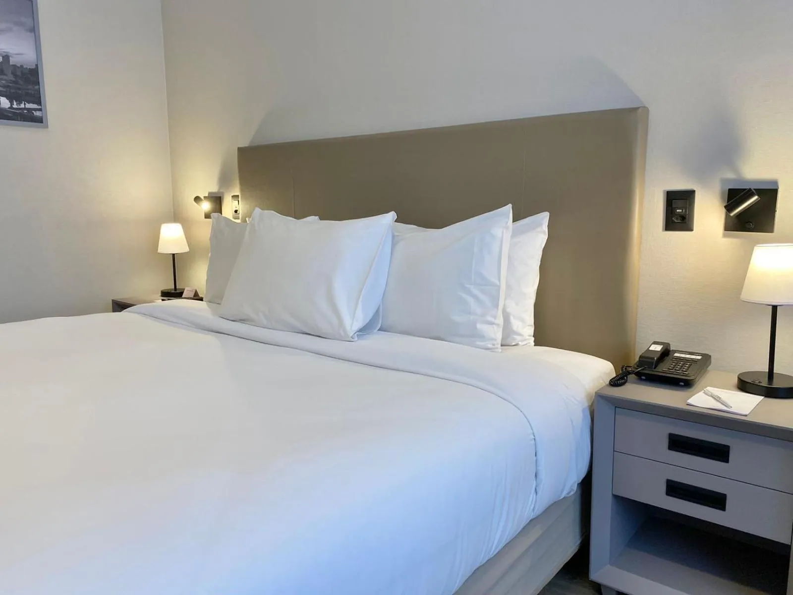 Bed in Radisson Alphaville