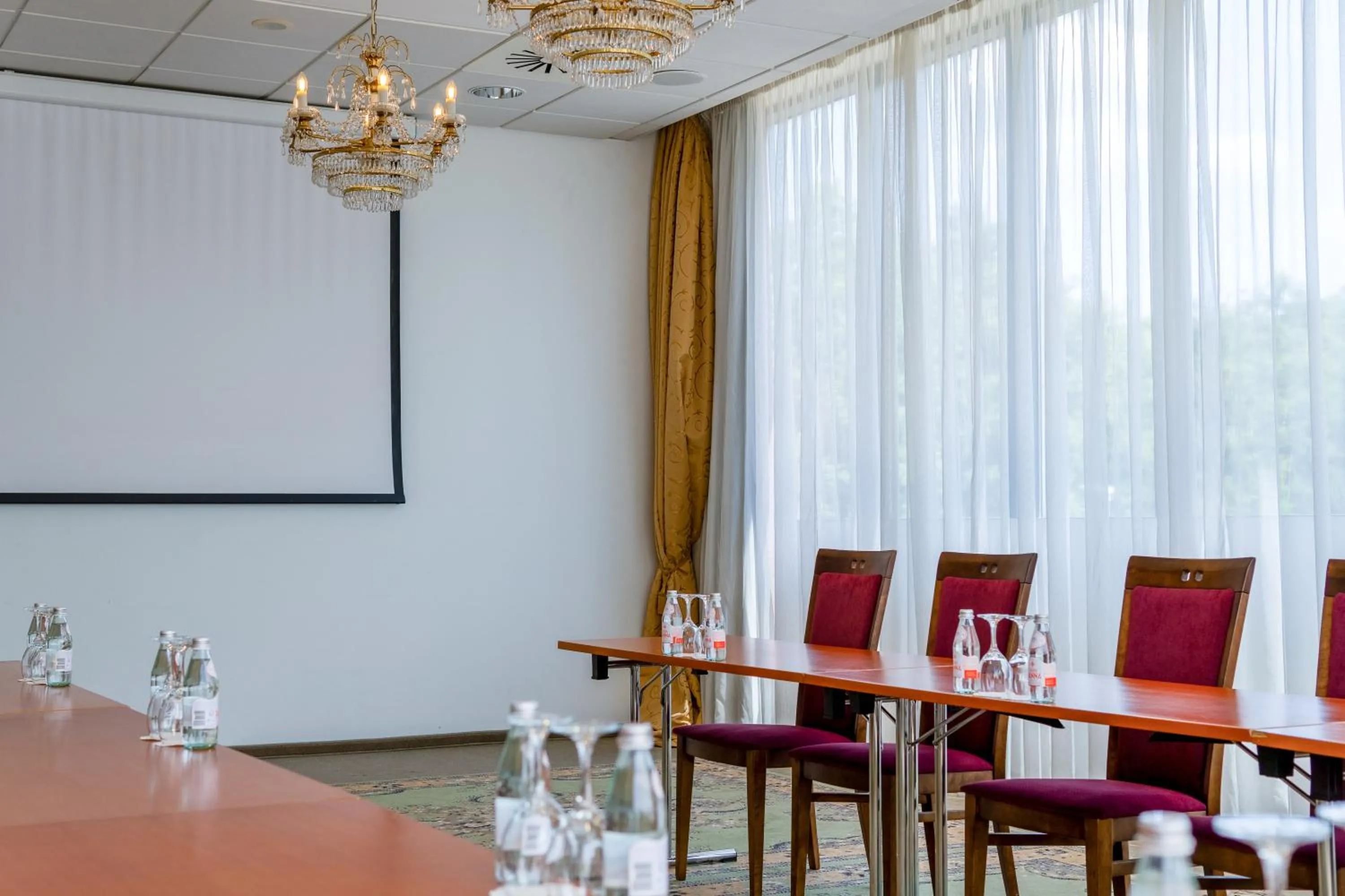 Meeting/conference room in VILNIUS PARK PLAZA HOTEL, Restaurant & Terrace, Panorama Bar, Conference & Banquet Center