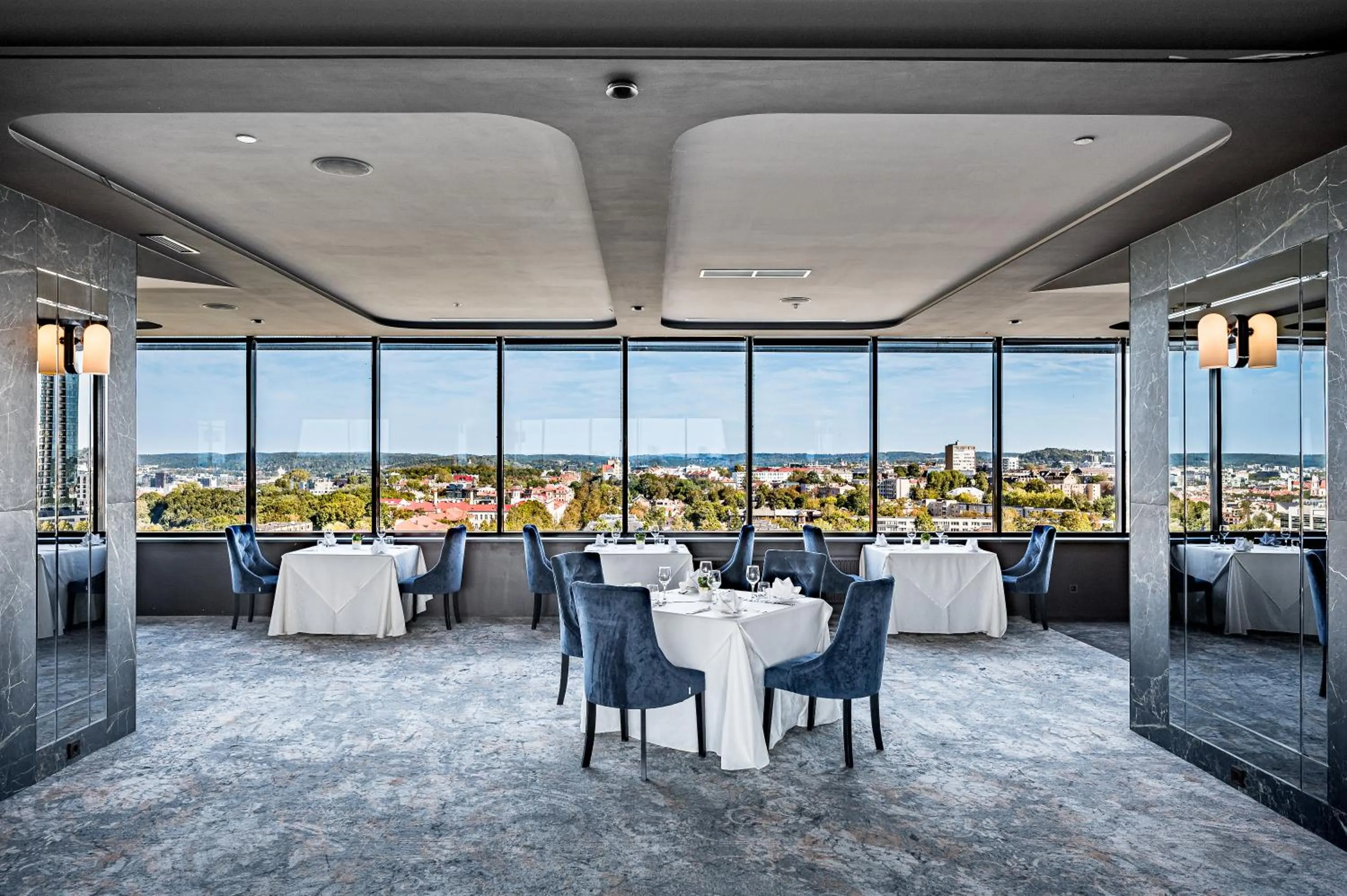 Banquet/Function facilities in VILNIUS PARK PLAZA HOTEL, Restaurant & Terrace, Panorama Bar, Conference & Banquet Center