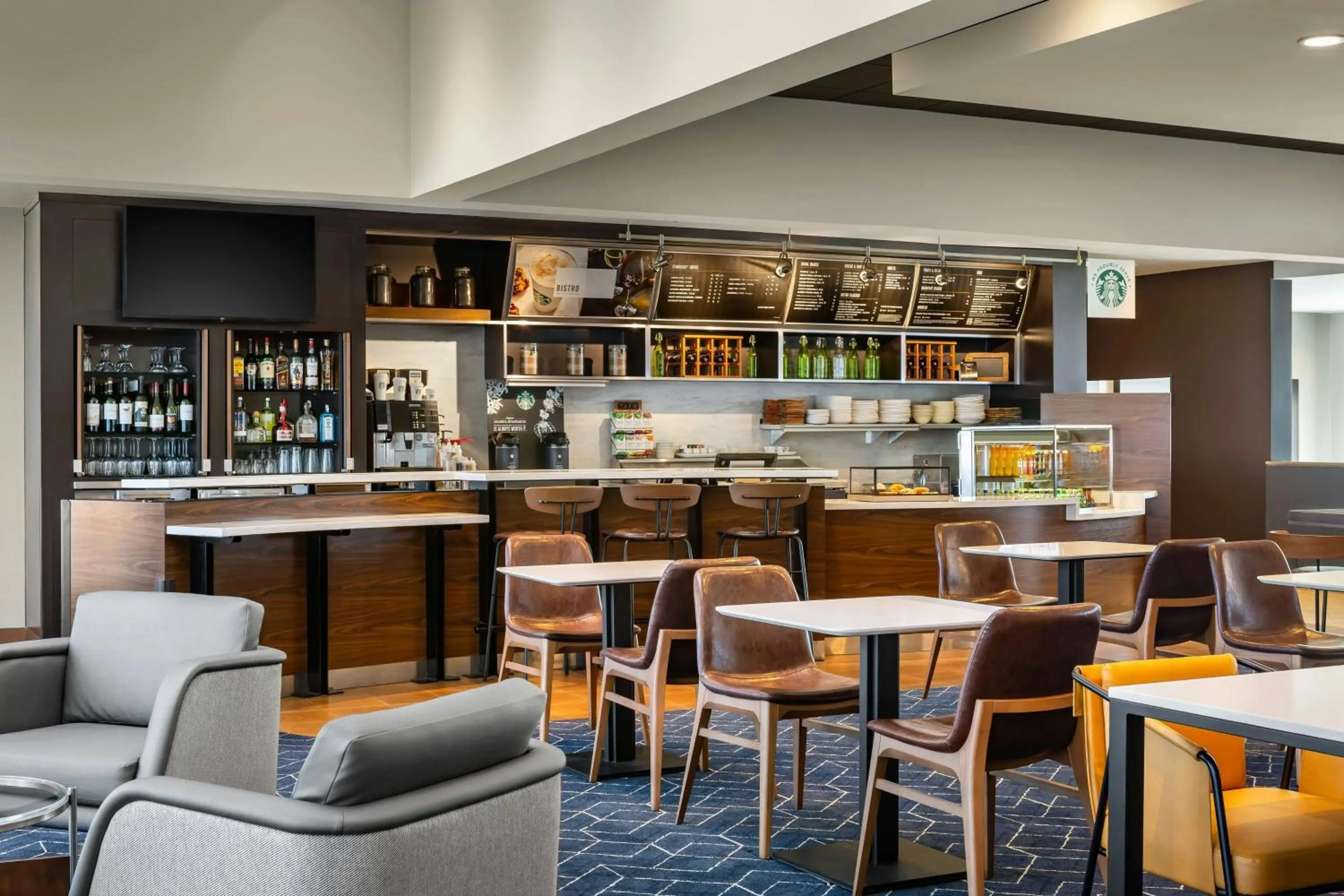 Restaurant/places to eat in Courtyard by Marriott Minneapolis-St. Paul Airport