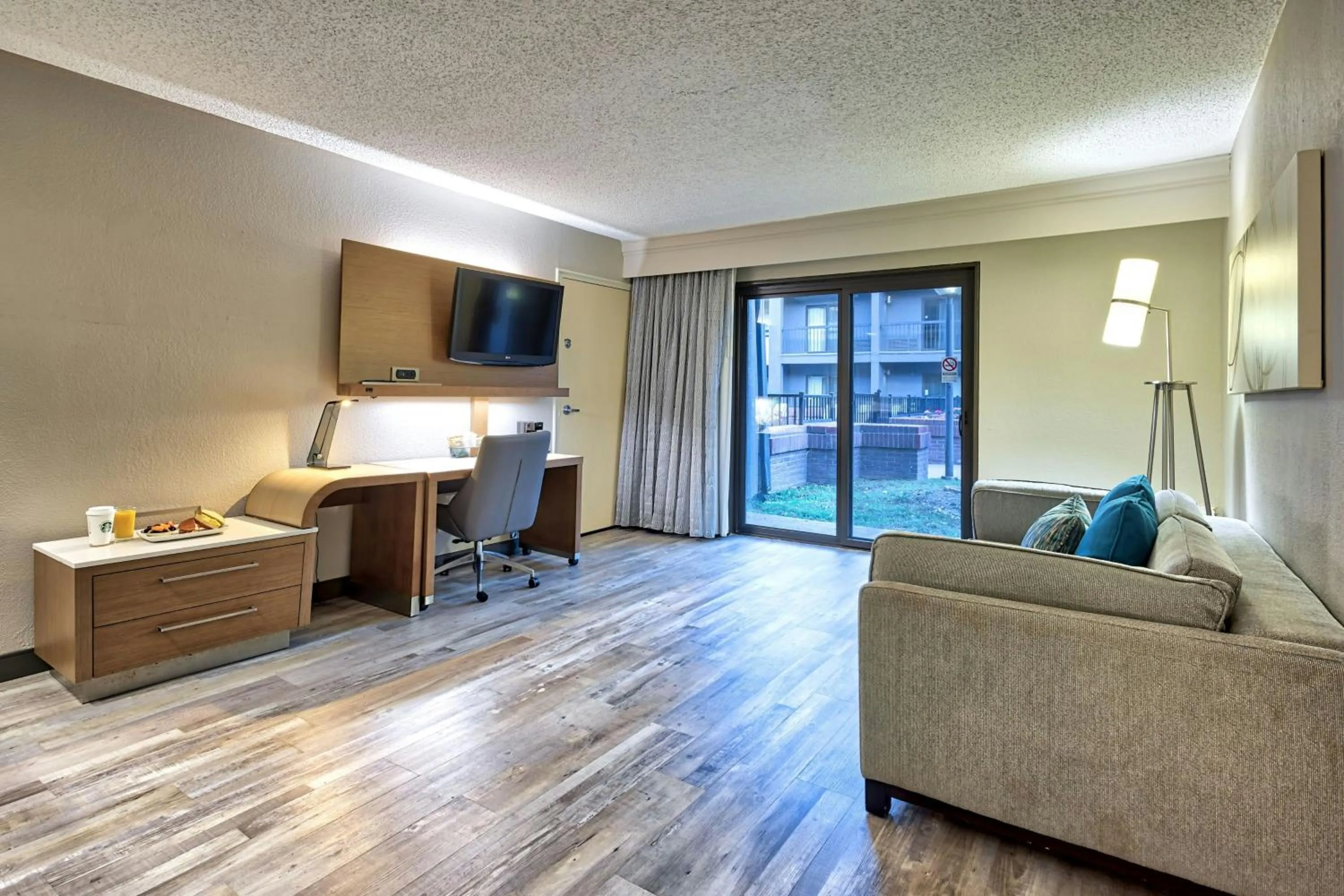 Living room in Courtyard Hampton