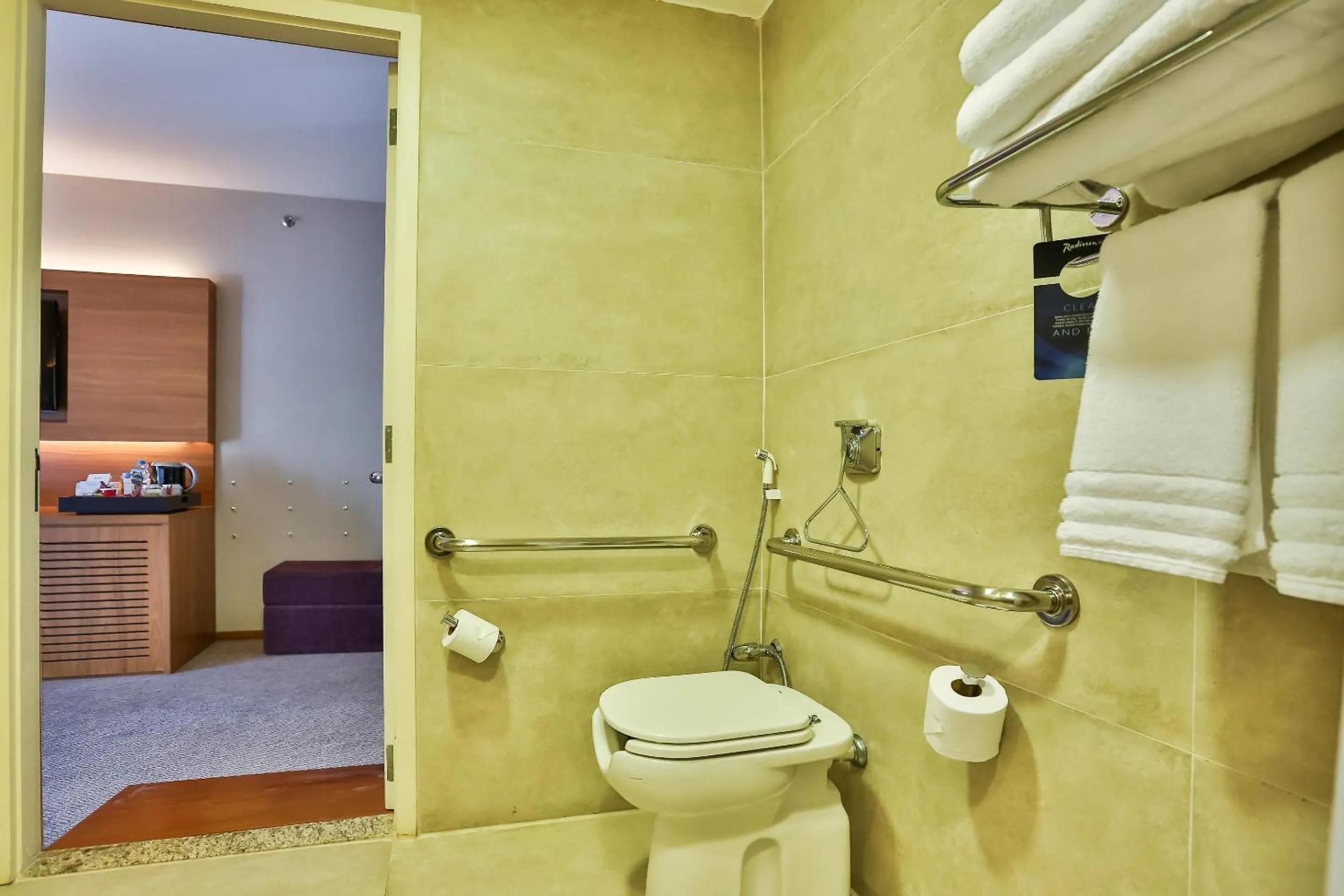 Bedroom in Radisson Blu São Paulo