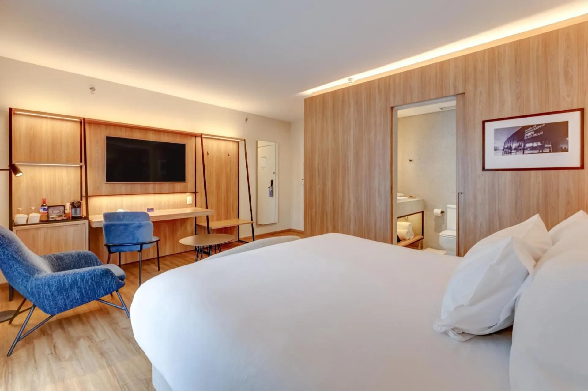 Bed in Radisson Blu São Paulo