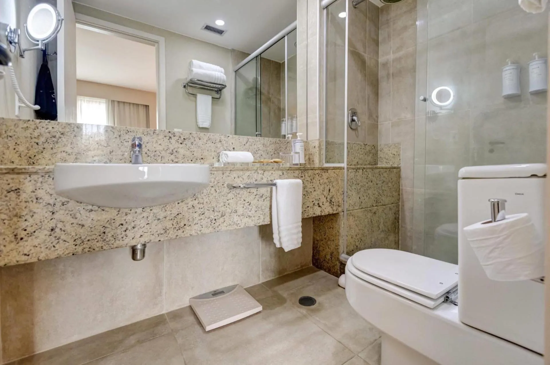 Bedroom in Radisson Blu São Paulo