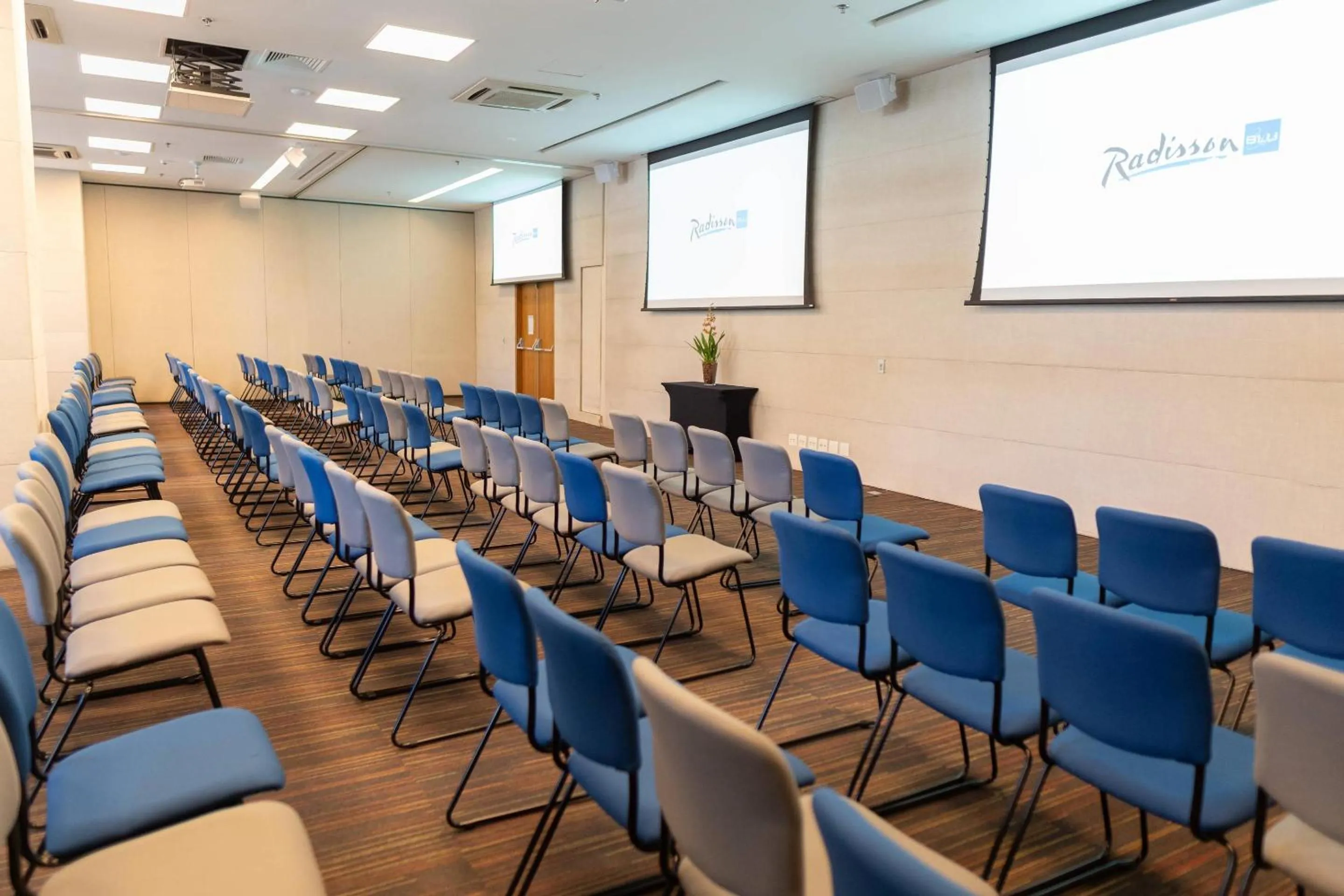 Meeting/conference room in Radisson Blu São Paulo