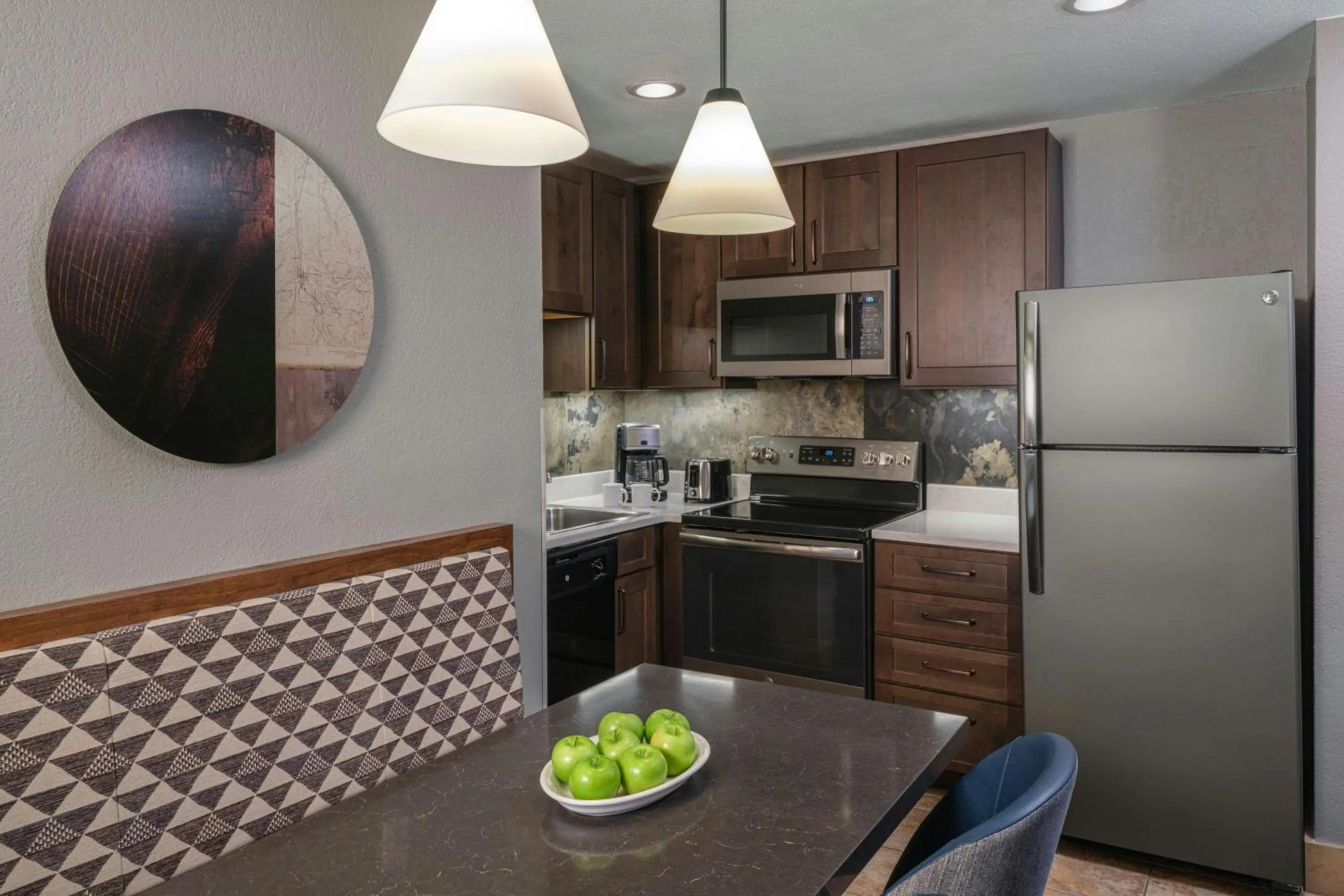 Kitchen or kitchenette in Marriott's Mountain Valley Lodge at Breckenridge