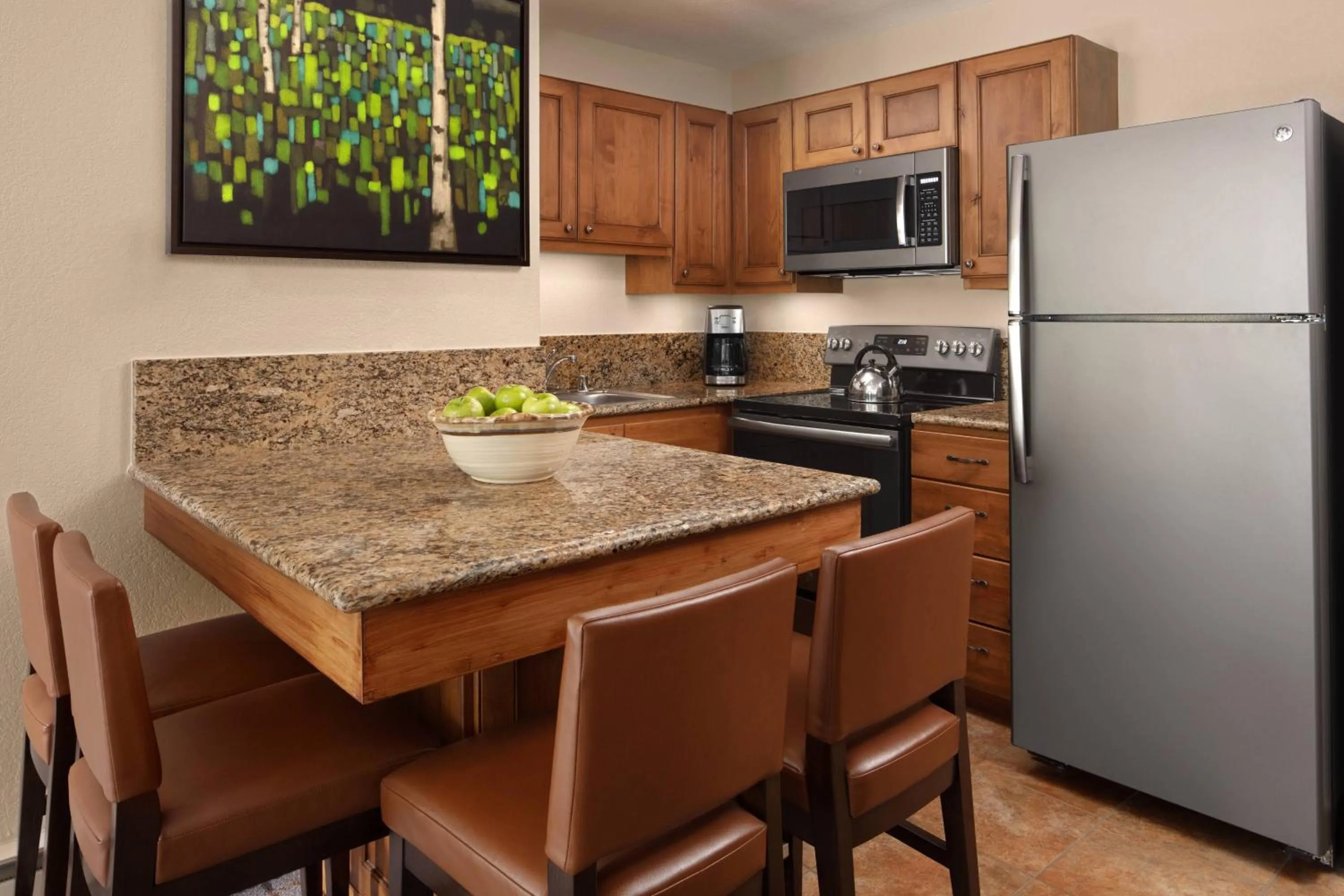Kitchen or kitchenette in Marriott's Mountain Valley Lodge at Breckenridge