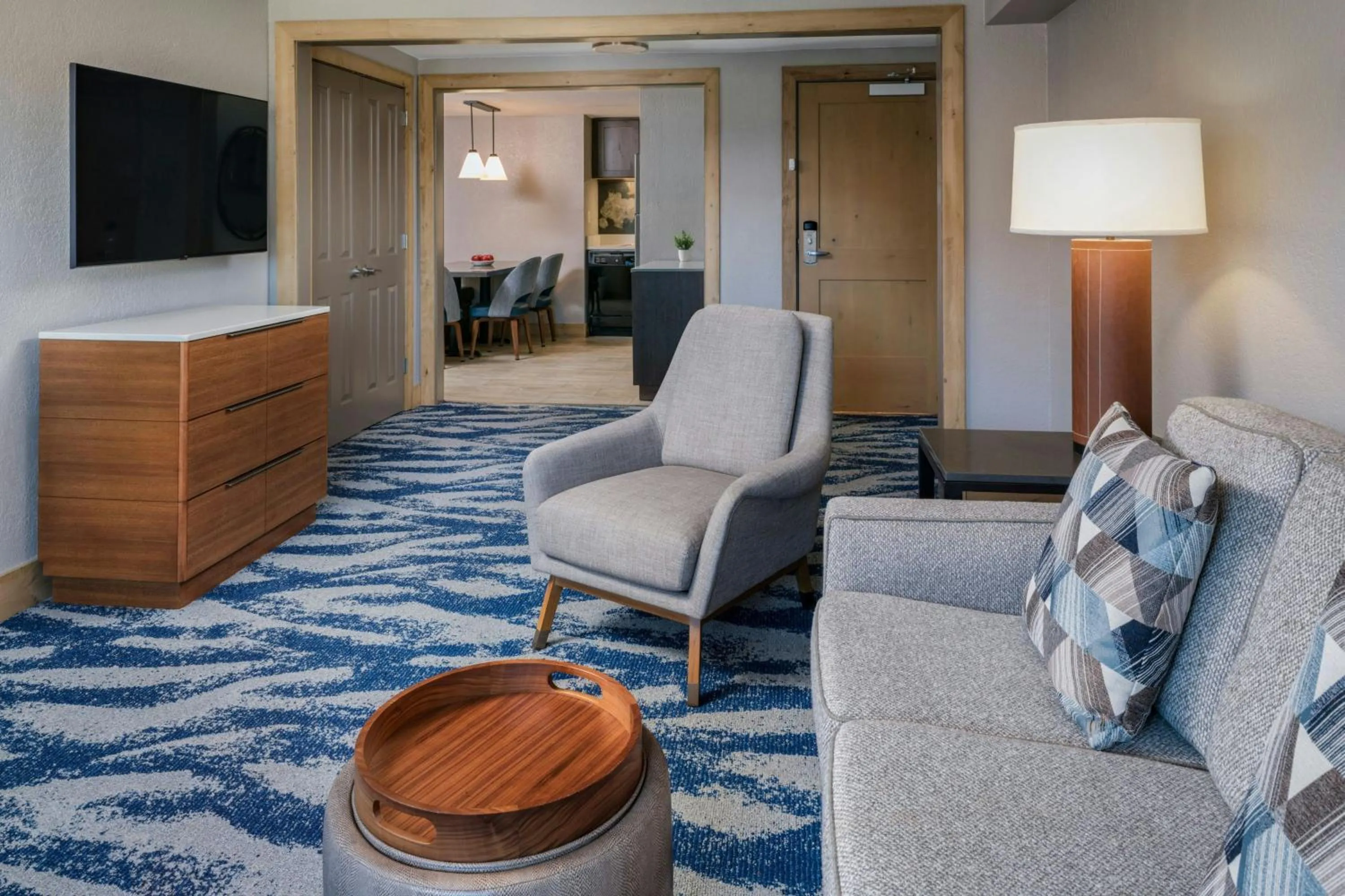 Living room in Marriott's Mountain Valley Lodge at Breckenridge