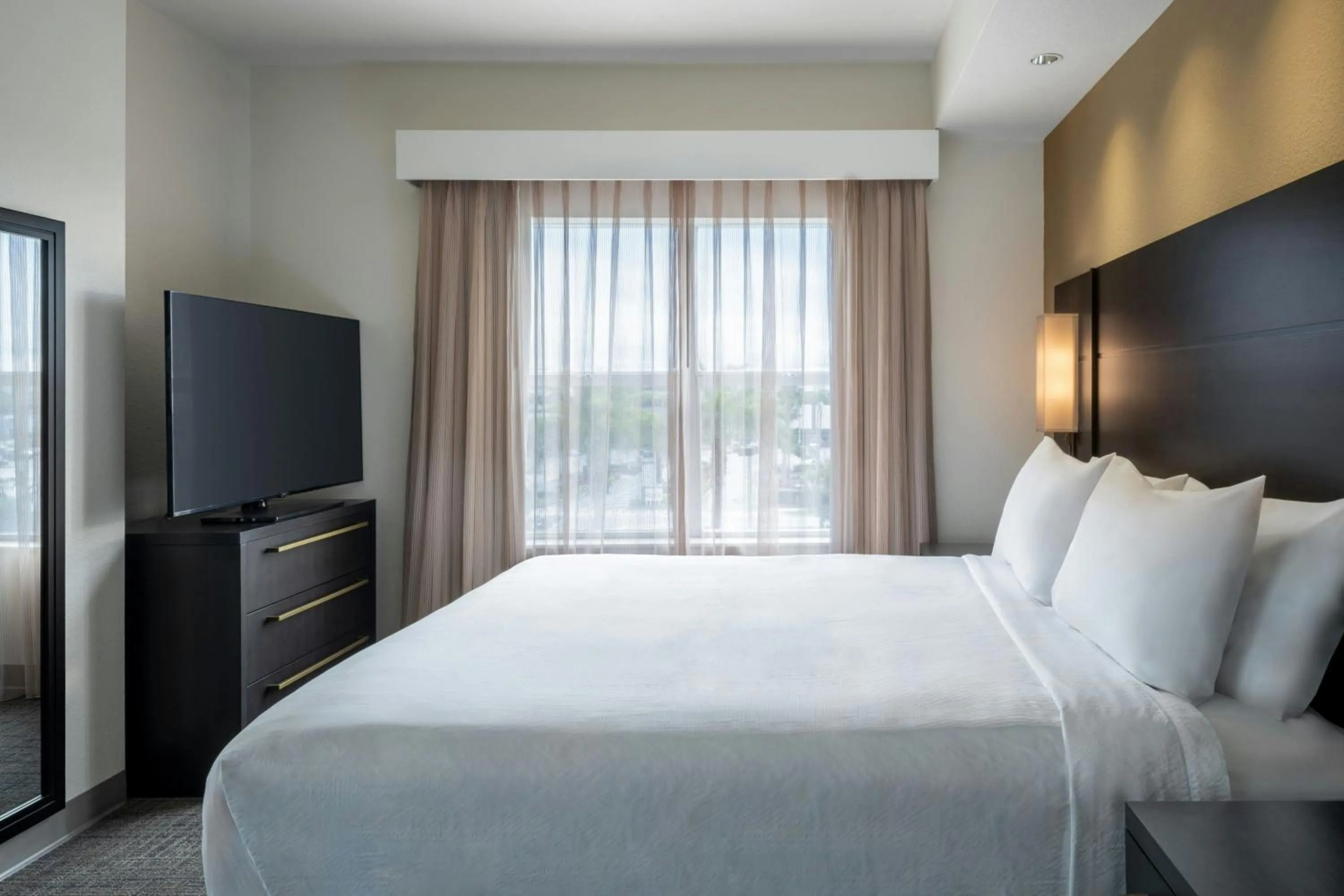 Bedroom, Bed in Residence Inn Melbourne