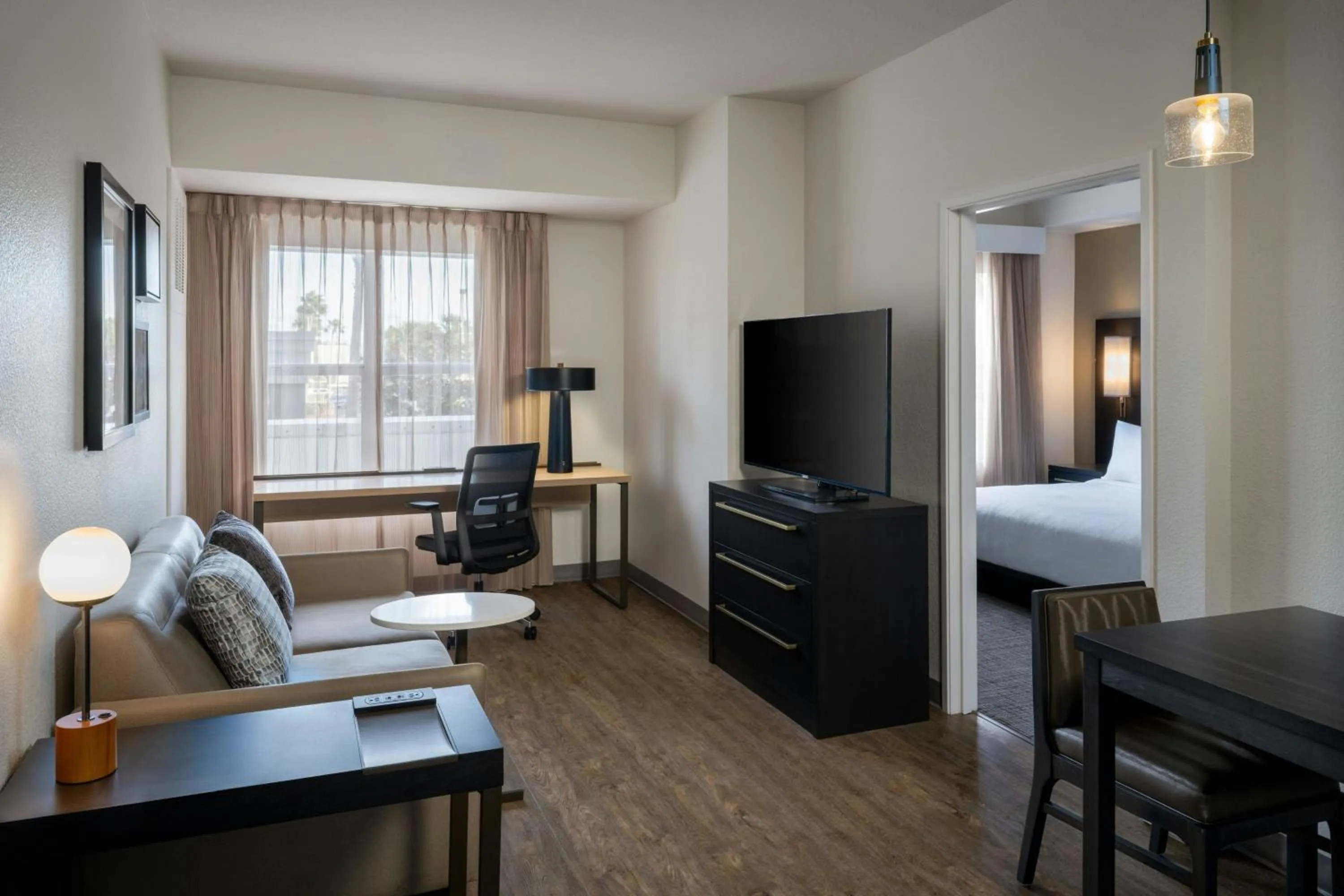 Photo of the whole room, Bed in Residence Inn Melbourne