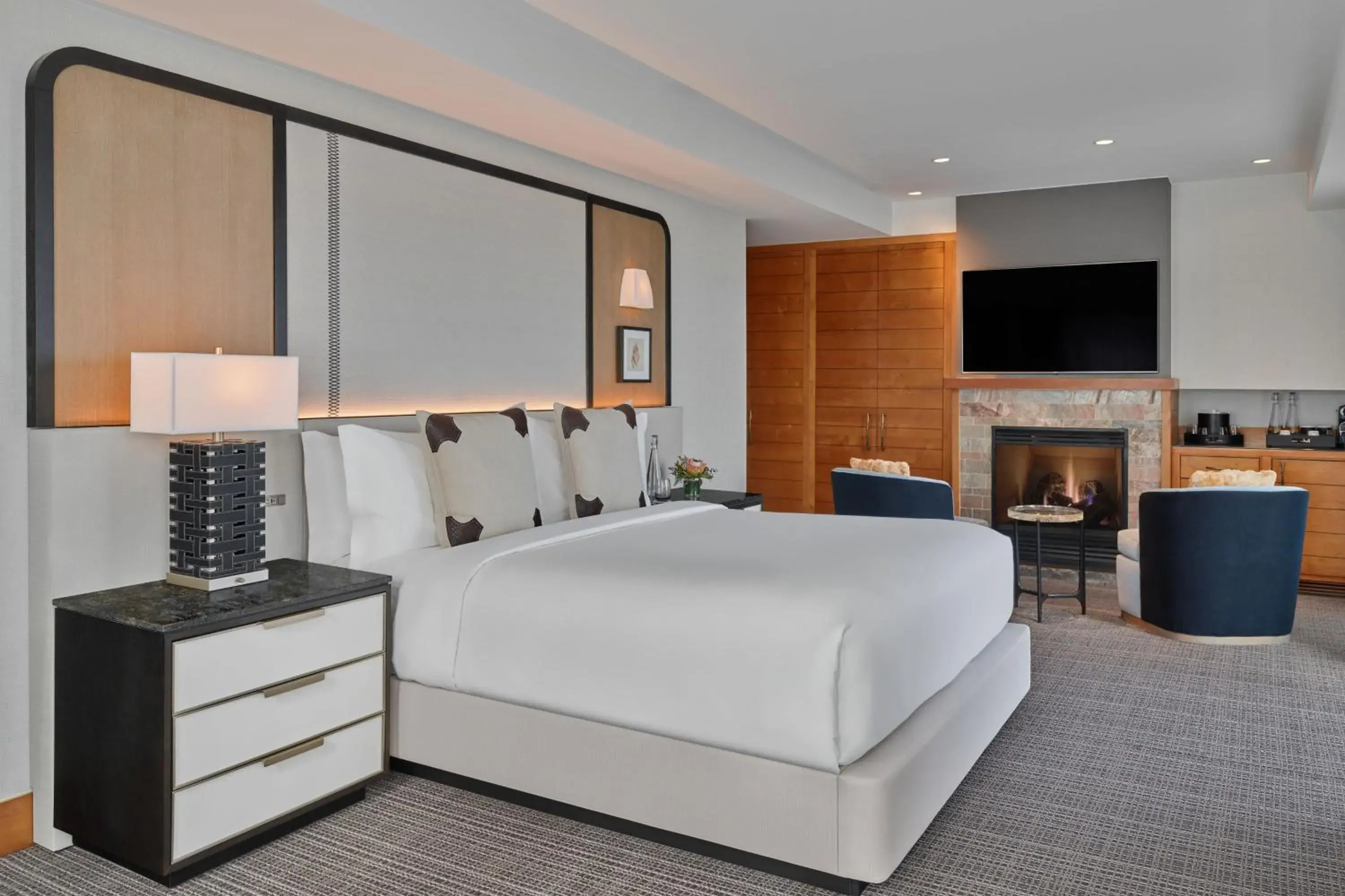 Club King Room in The Ritz-Carlton, Lake Tahoe Club King Room in The Ritz-Carlton, Lake Tahoe