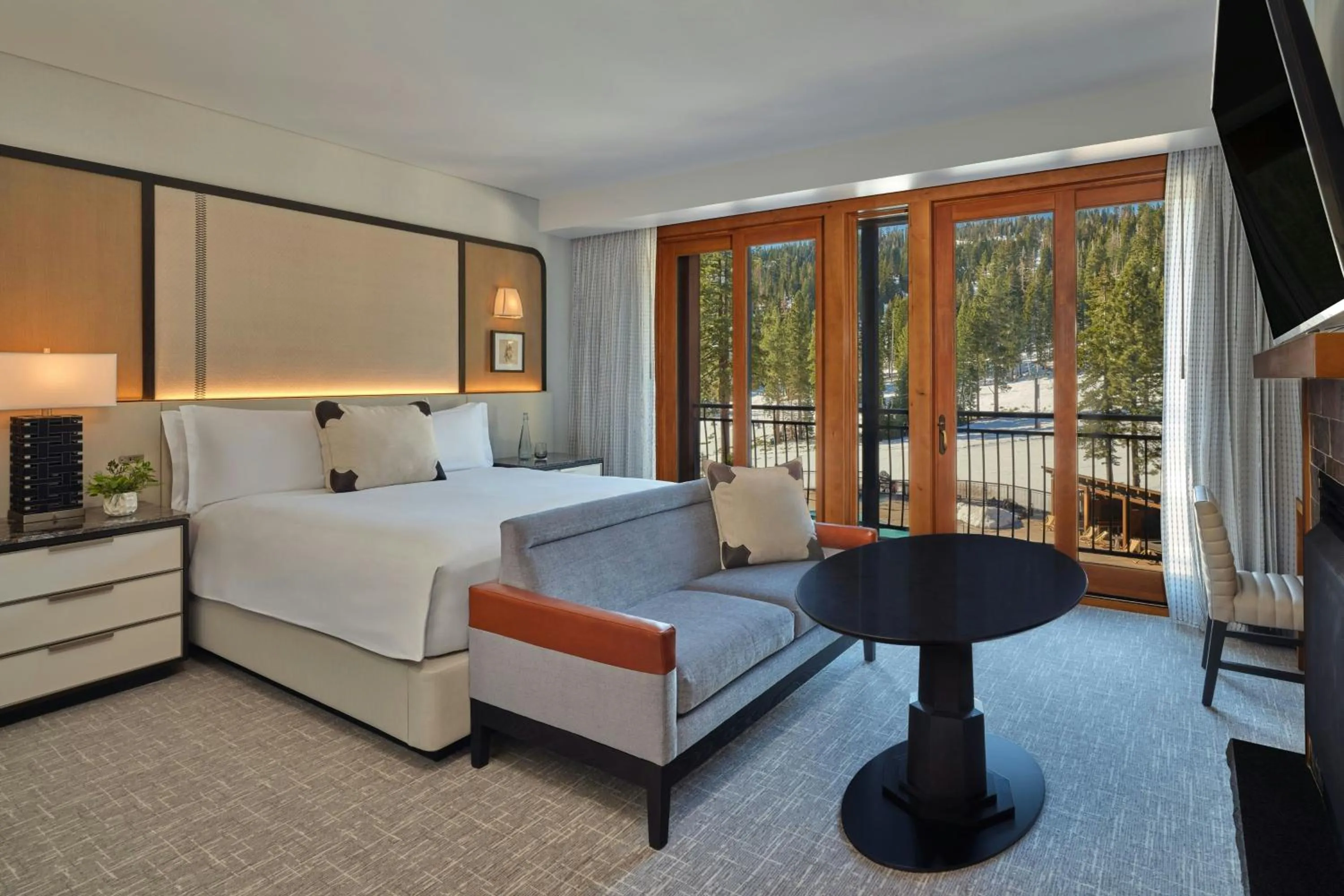 Bedroom, Bed in The Ritz-Carlton, Lake Tahoe