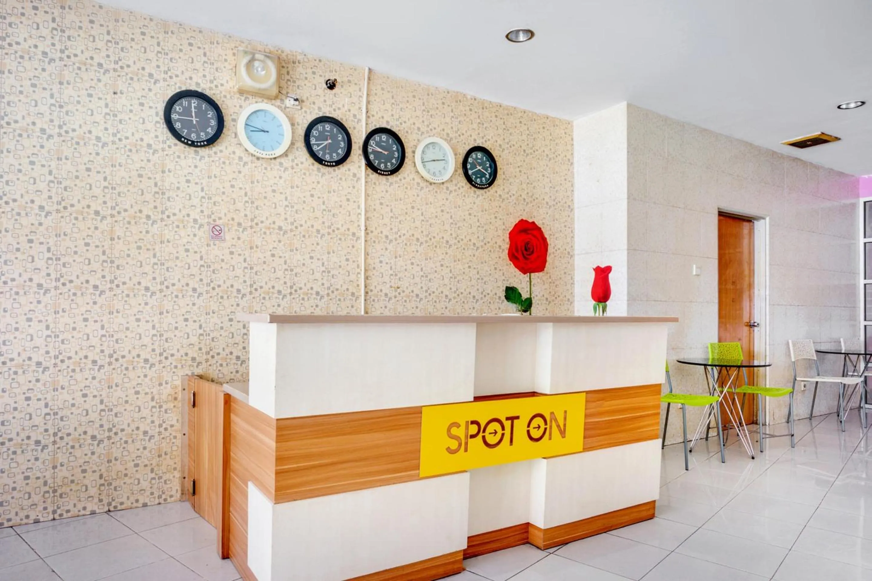 Lobby or reception in Hotel O Wisma Jampea