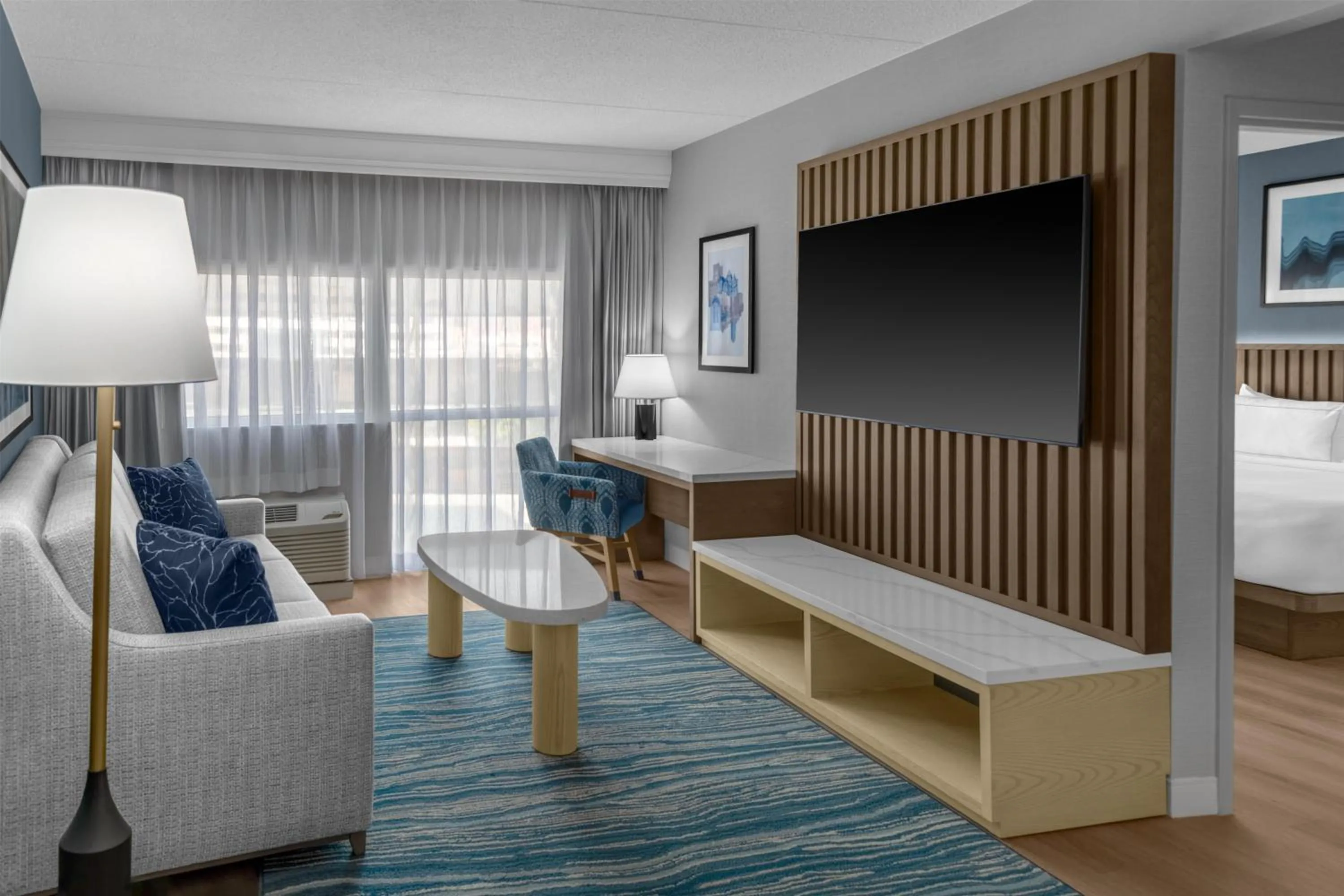 Living room in DoubleTree by Hilton Hotel South Bend