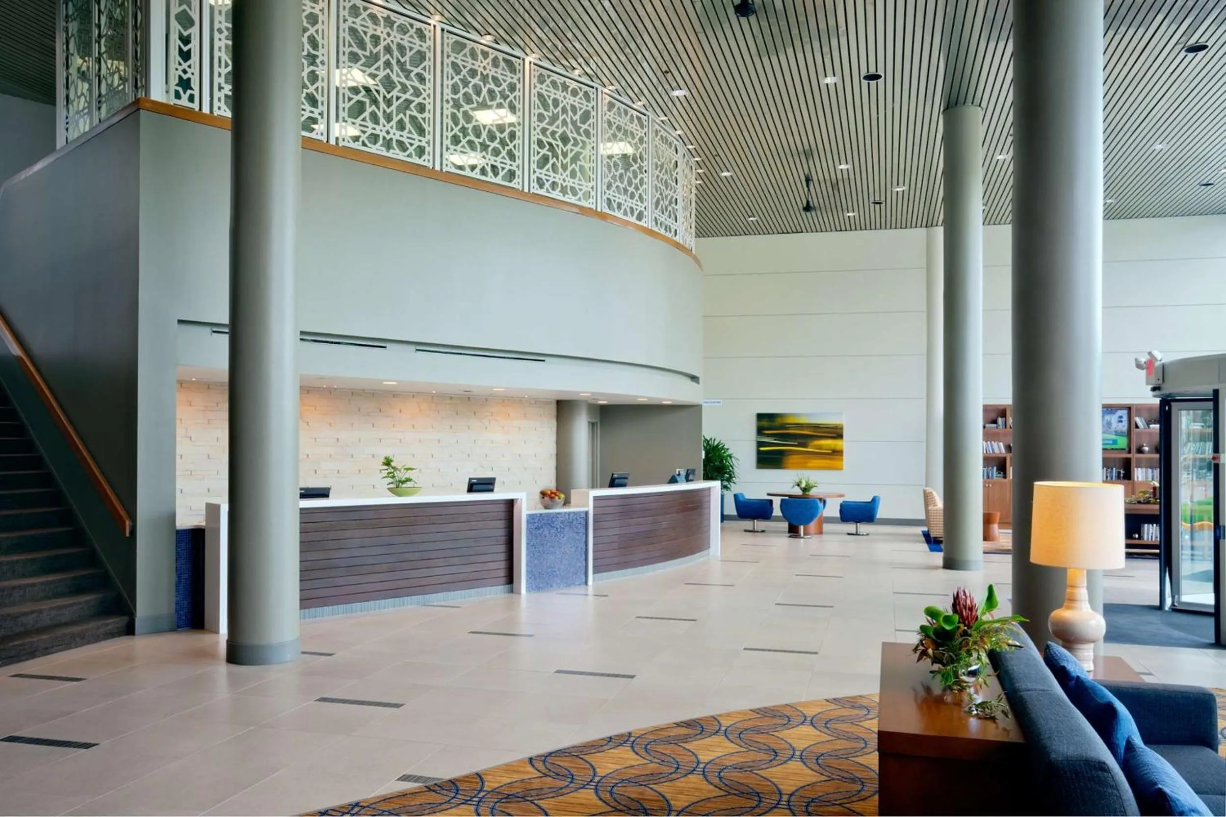 Lobby or reception in DoubleTree by Hilton Hotel South Bend