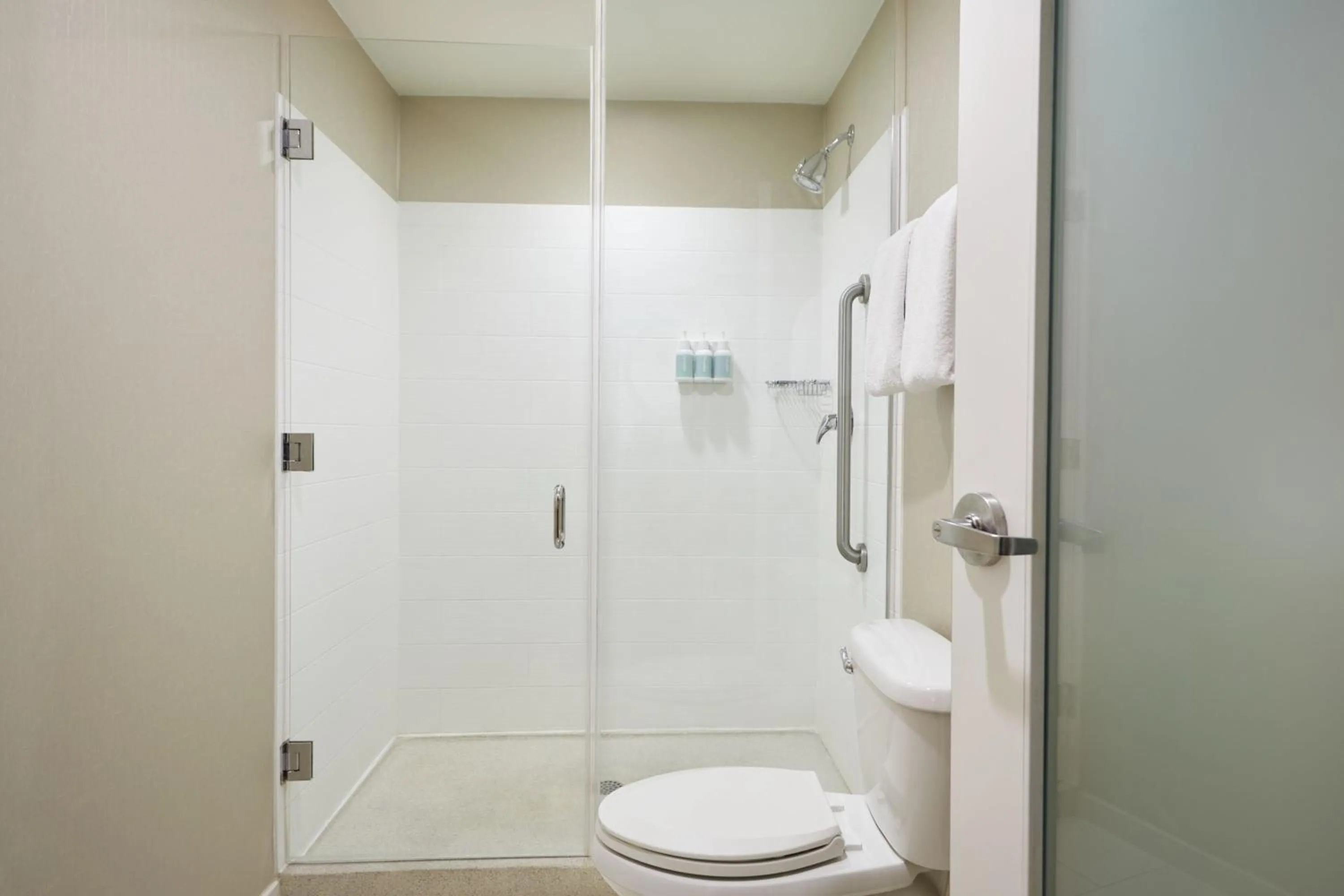 Bathroom in SpringHill Suites St. Louis Brentwood