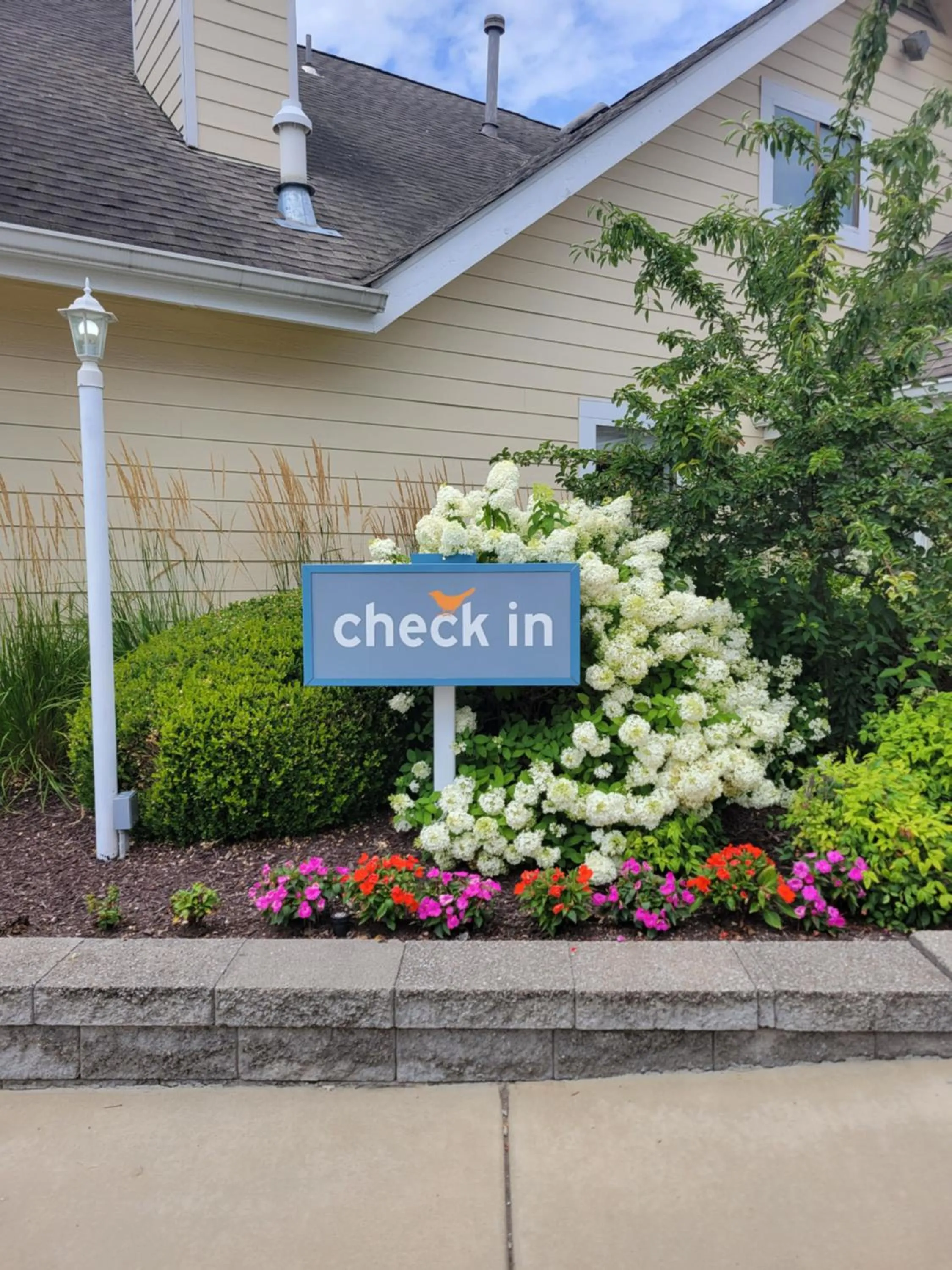 Property building in Sonesta ES Suites St. Louis - Chesterfield