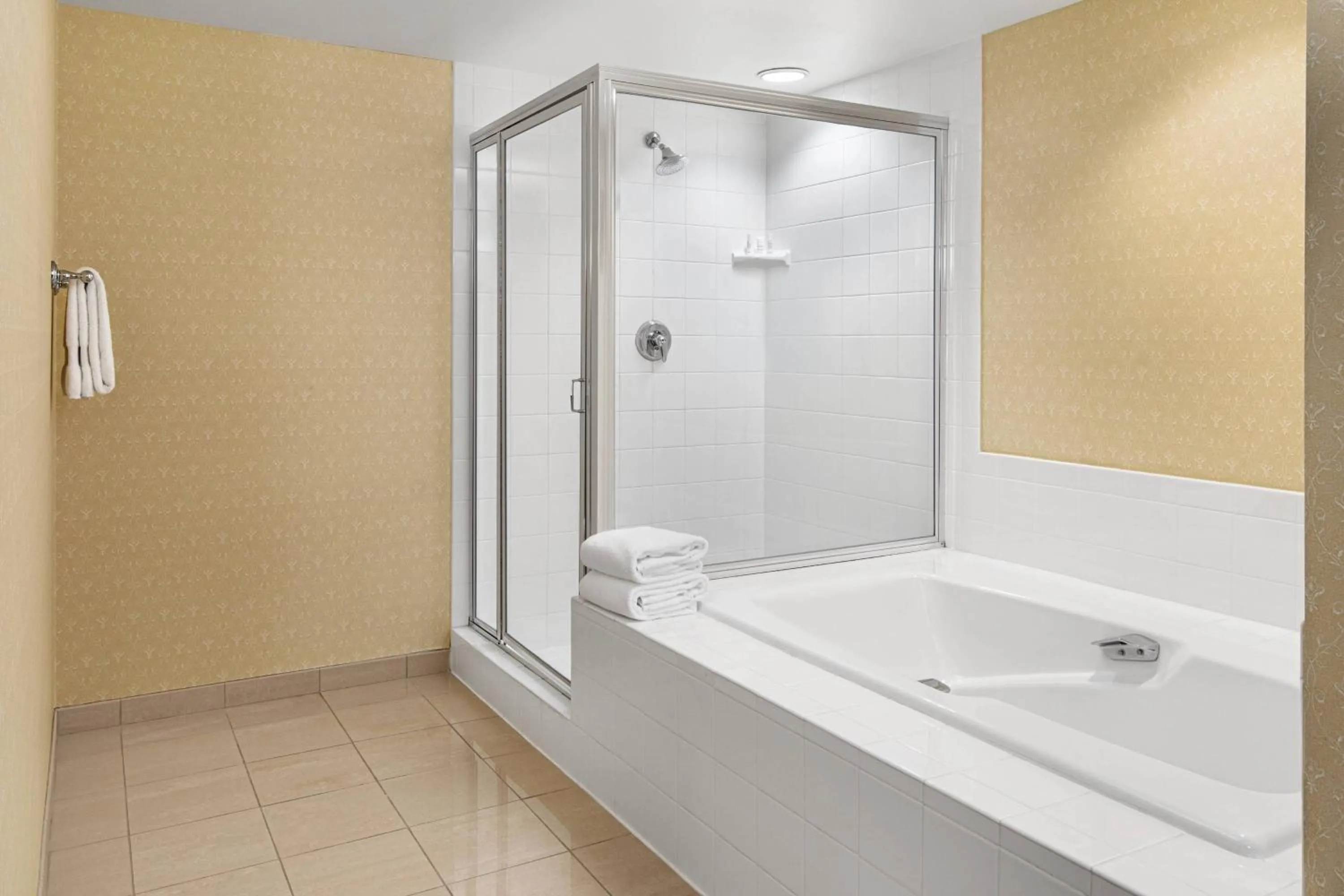 Bathroom in Spartanburg Marriott