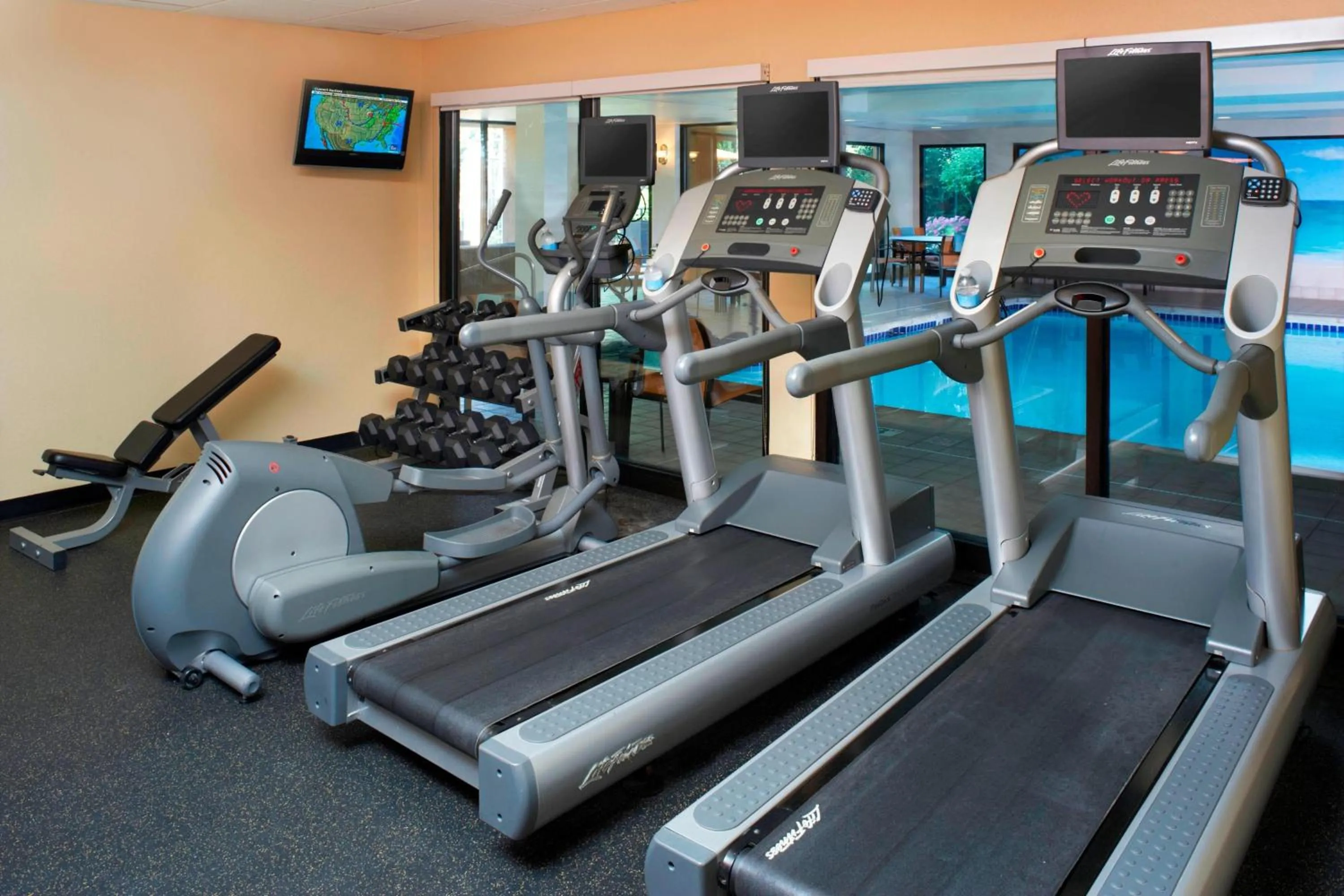 Fitness centre/facilities in Courtyard Toledo Maumee/Arrowhead