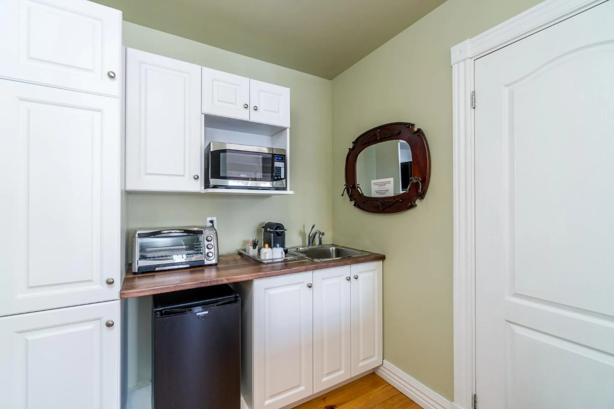 Coffee/tea facilities in Goéliche hotel et appartement
