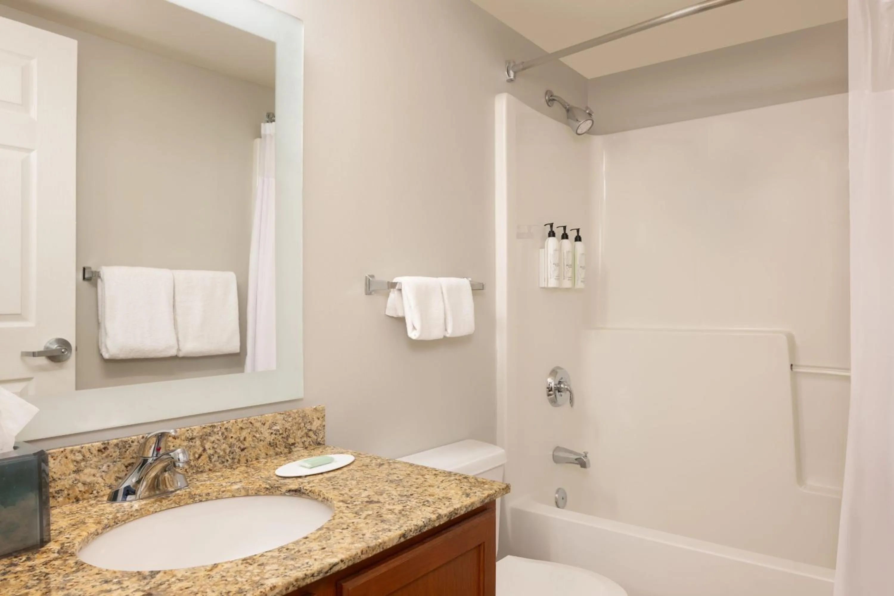 Bathroom in TownePlace Suites by Marriott Findlay