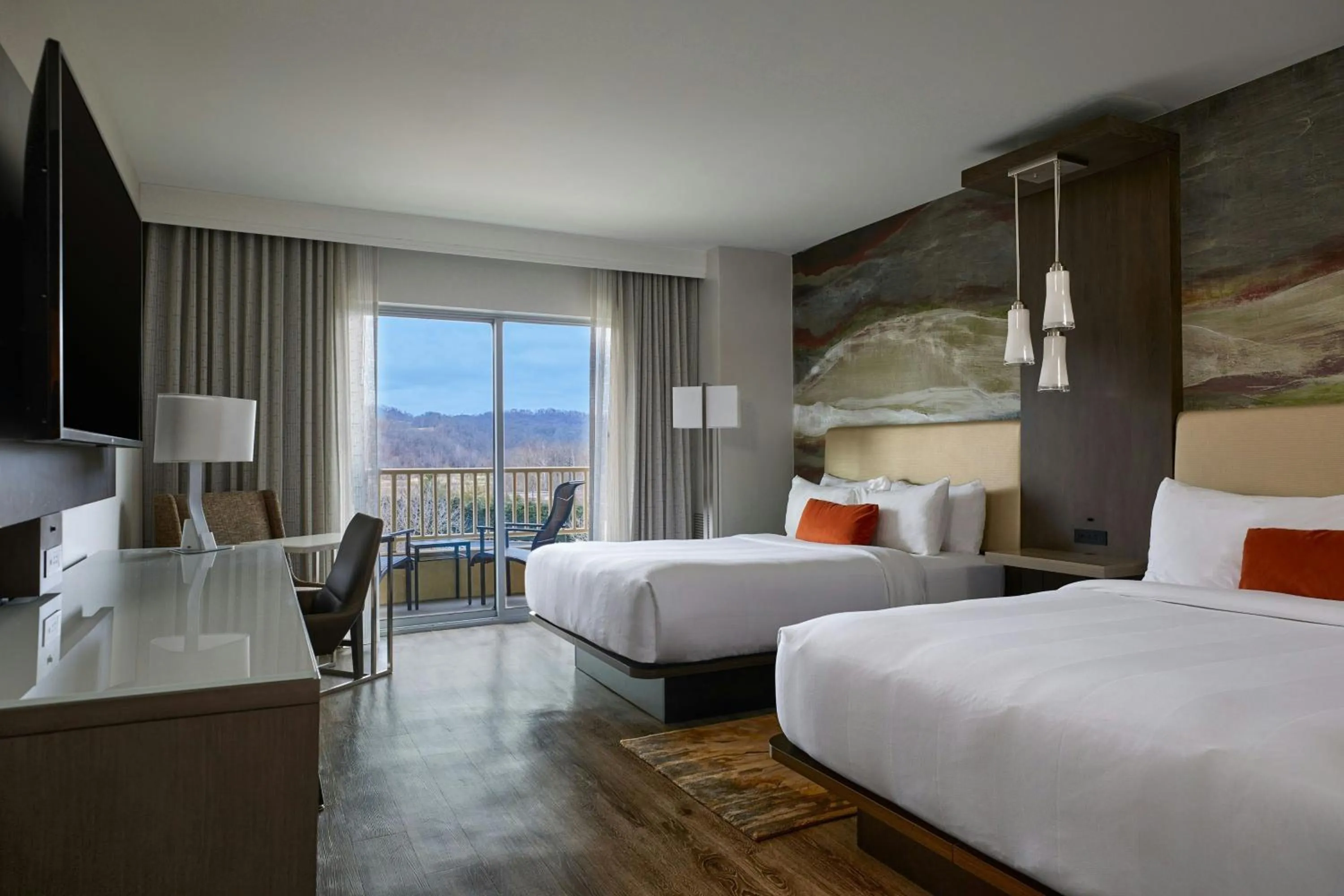 Photo of the whole room, Bed in MeadowView Marriott Conference Resort and Convention Center